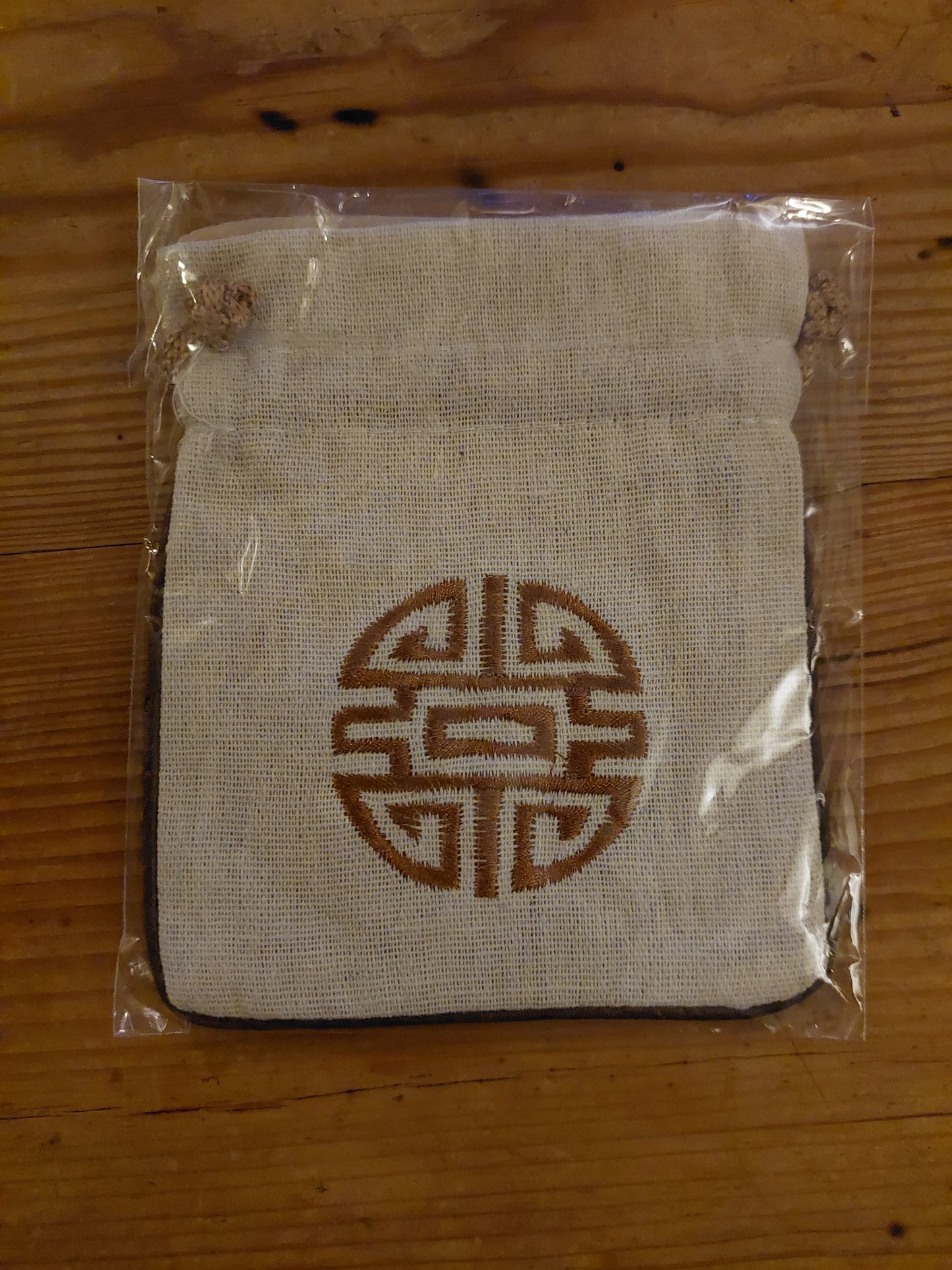 Cotton pouch with Shou symbol