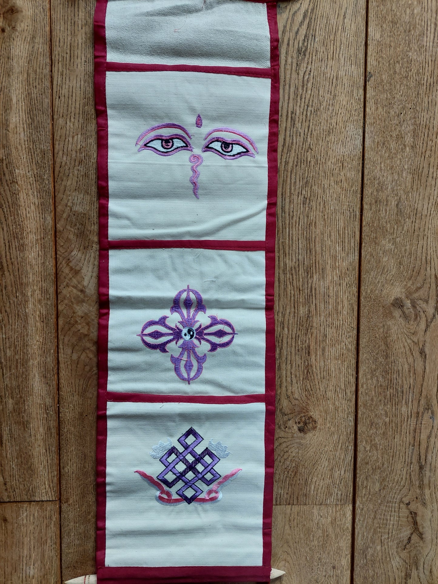 Nepalese wall hanger organizer