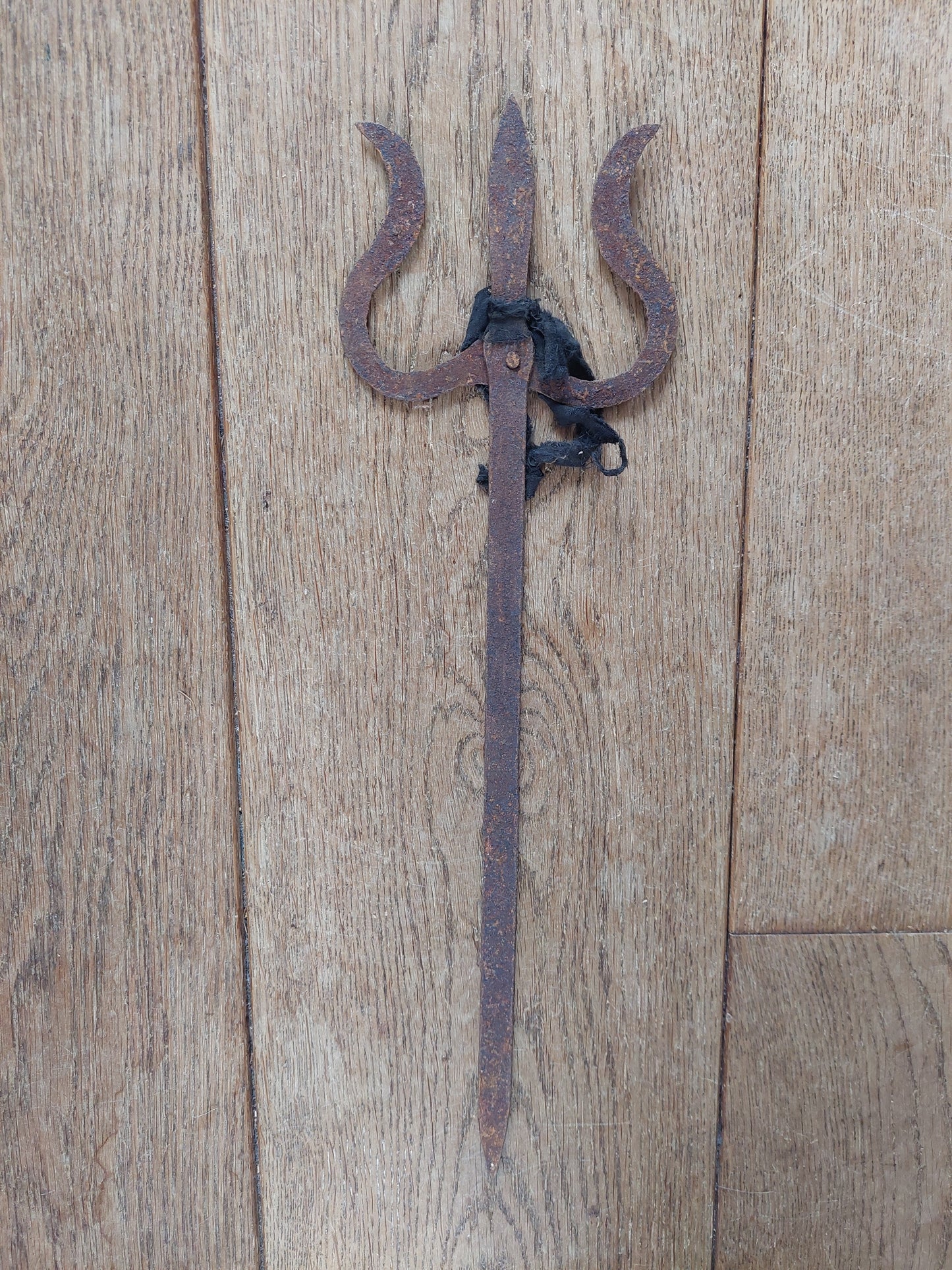 Old Nepalese iron trident 39 cm