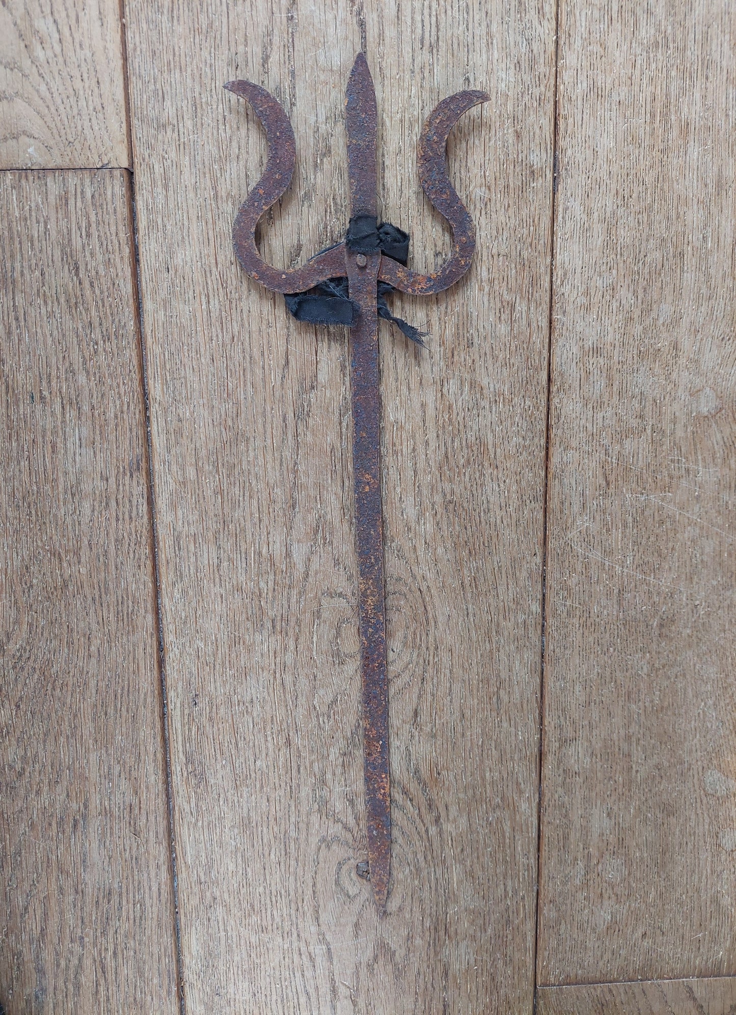 Old Nepalese iron trident 40 cm
