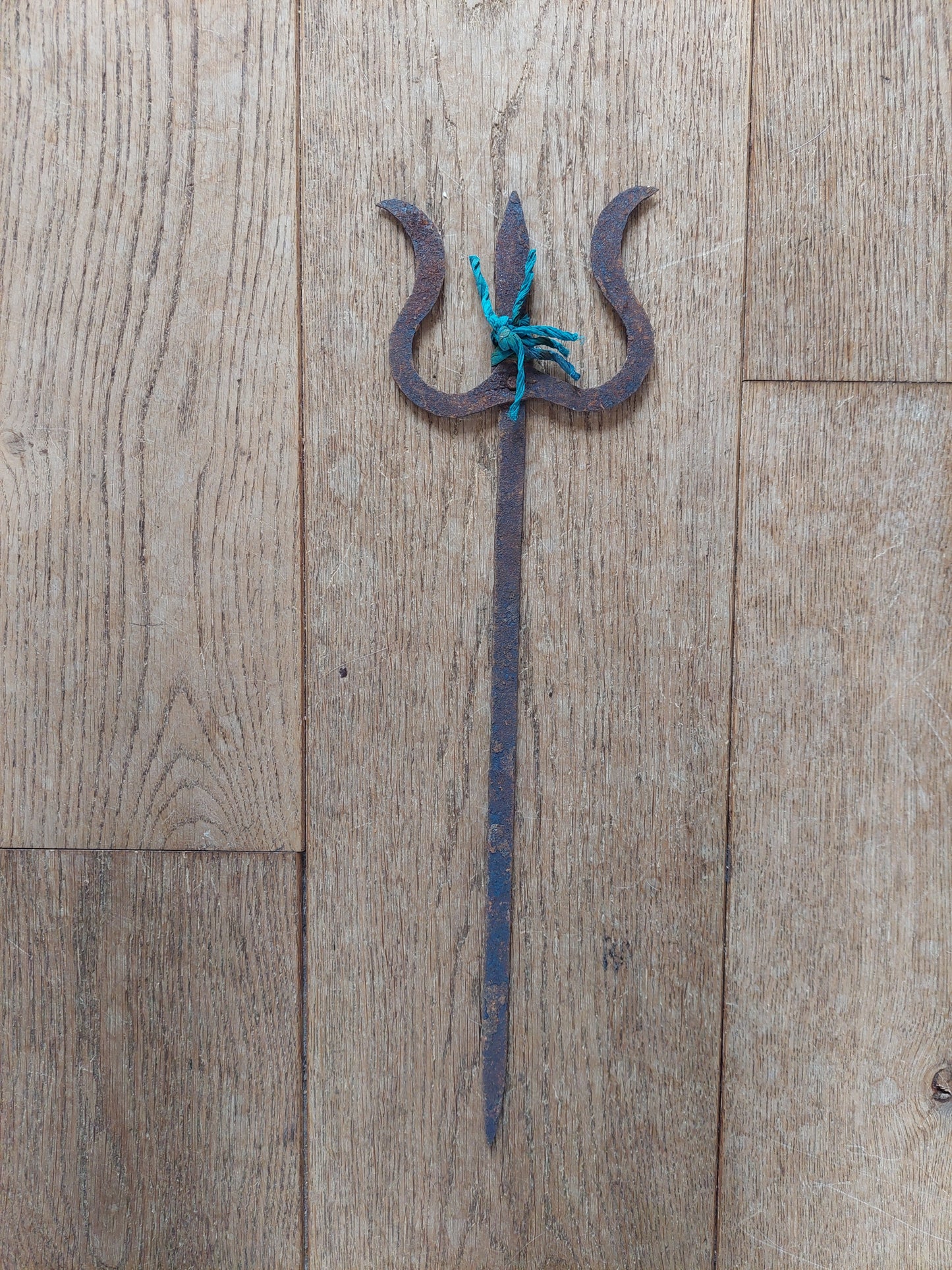 Old Nepalese iron trident 40 cm