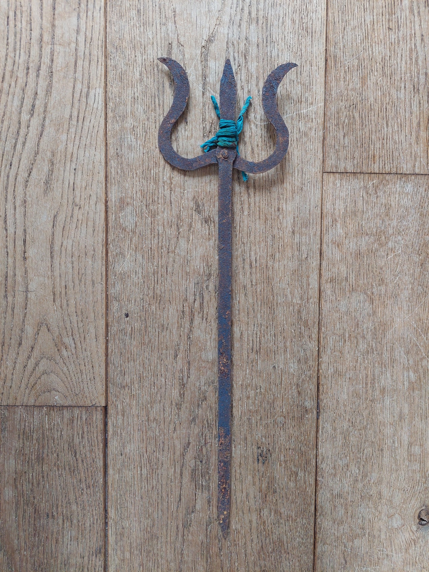 Old Nepalese iron trident 40 cm