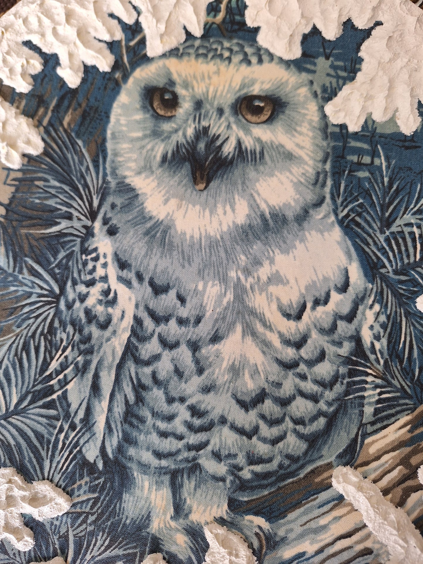 Snow owl wallhanger