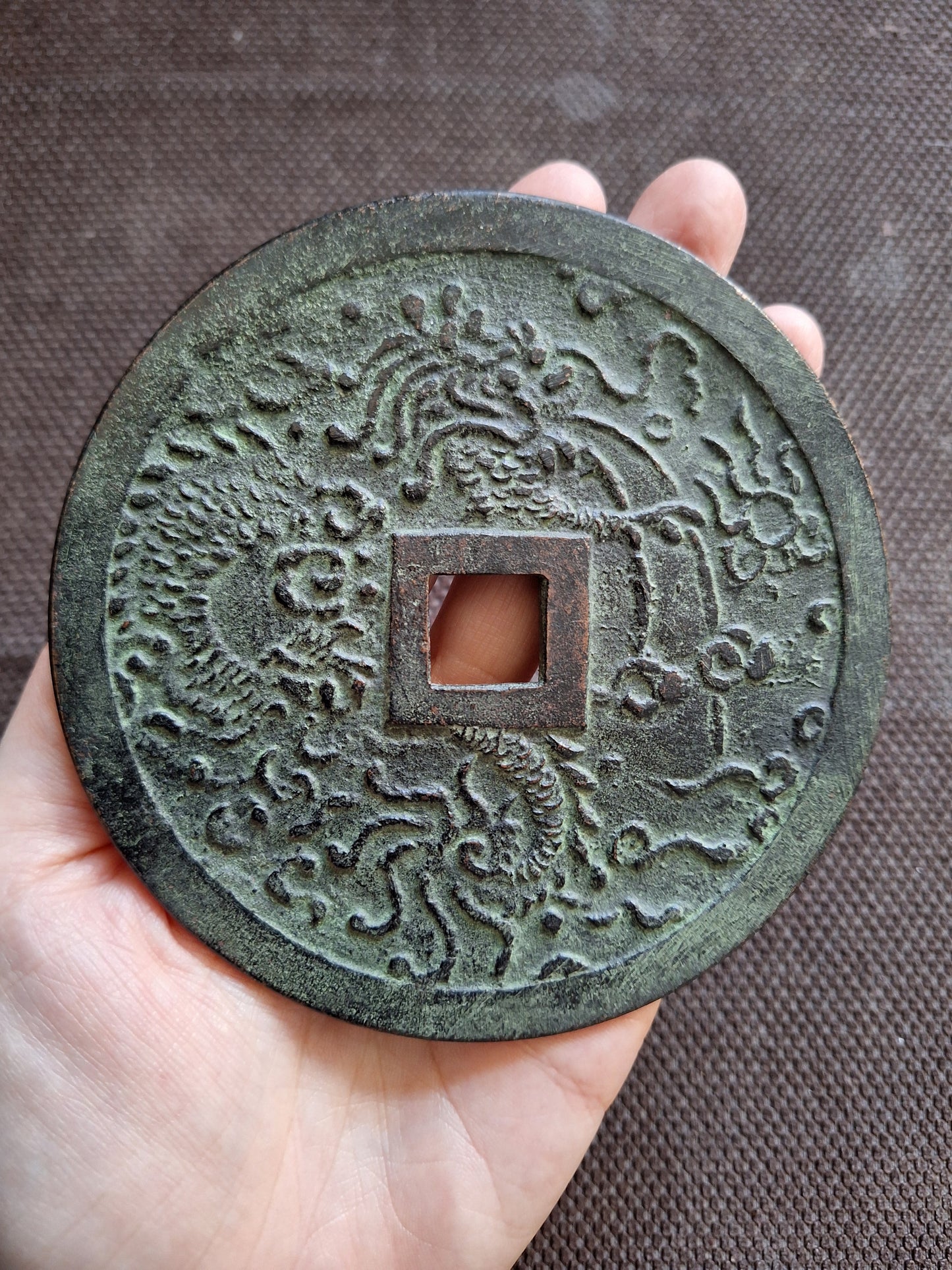 Vintage bronze numismatic charm Zengde Tongbao