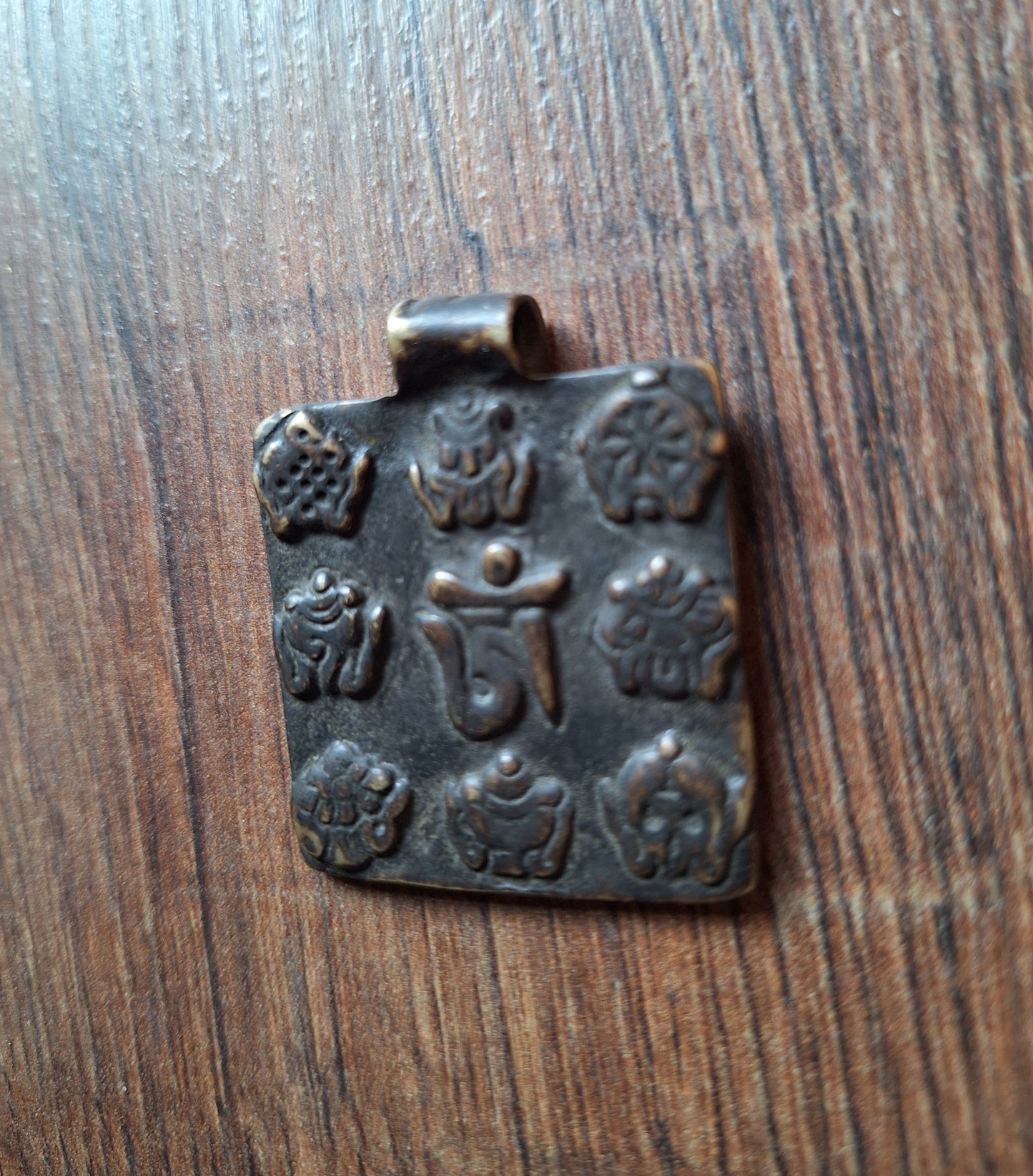 Antique Nepalese melong Auspicious Symbols and Si Pa Ho 35 millimeters