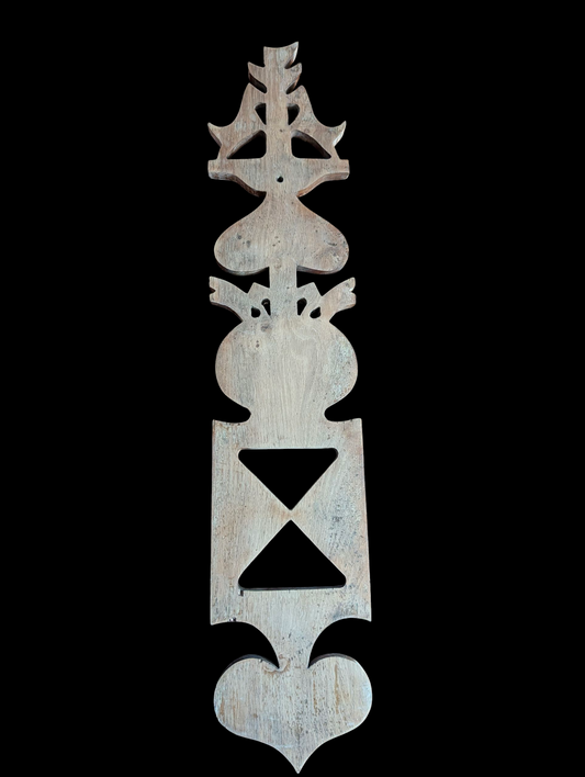 Gevelteken paarden/zandloper/hart