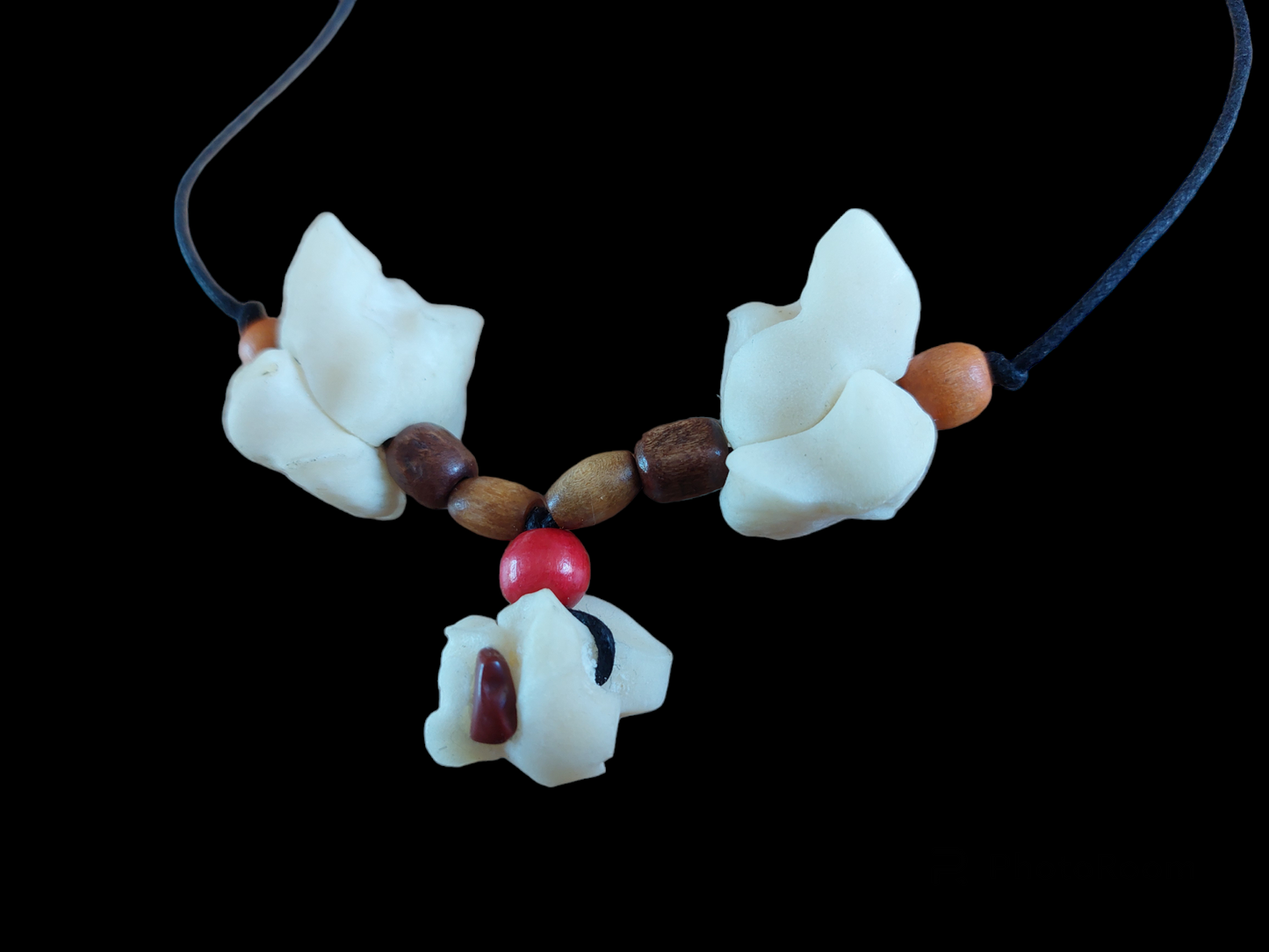 Wild boar ankle joint amulet necklace