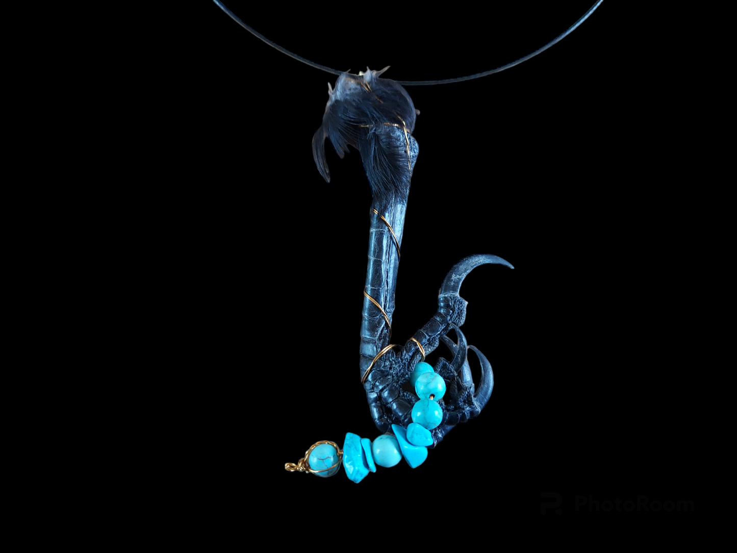 Crow claw and turquoise beads amulet necklace