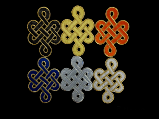 Patch endless knot large
