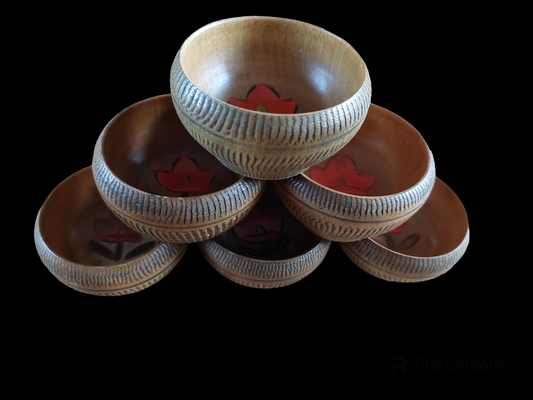 Wooden offering bowl "Dutch Tulip"