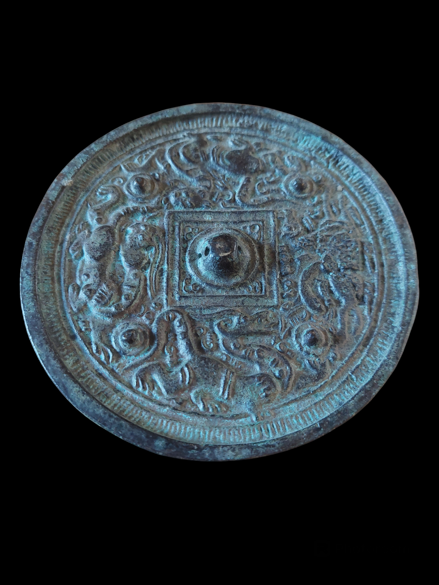 Old Chinese mirror Four Auspicious Beasts 110 millimeter