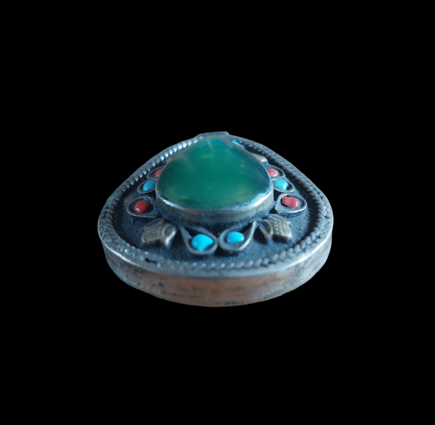 Vintage Kuchi tribal nephrite pendant