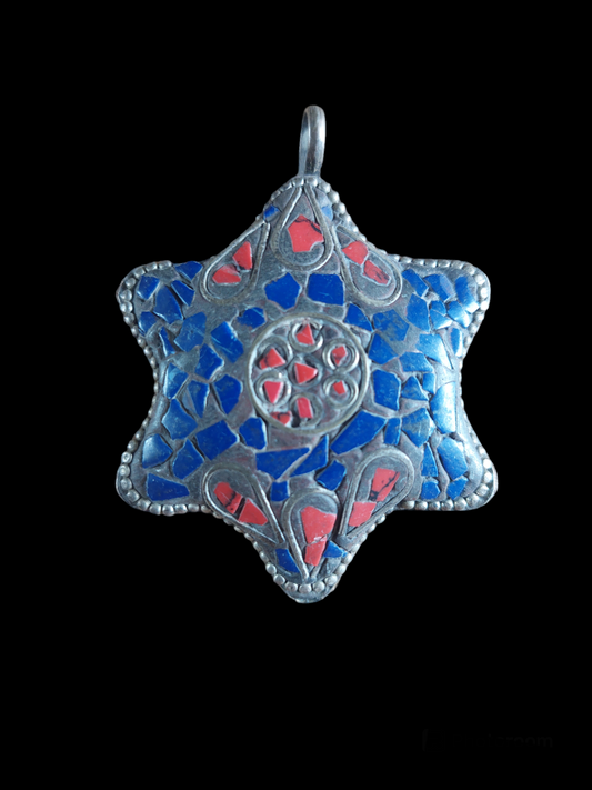 Vintage Tibetan silver pendant with lapis lazuli and coral inlay
