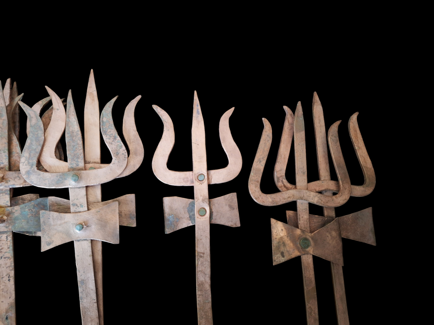 Red copper Nepalese tridents, medium size