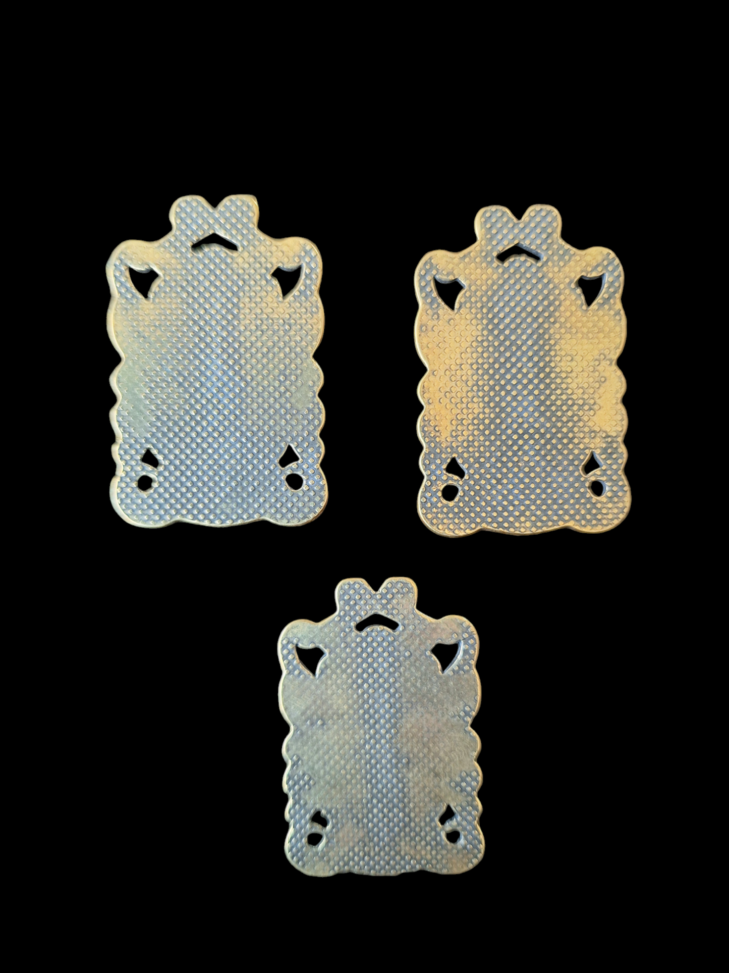 Dragon face pendant