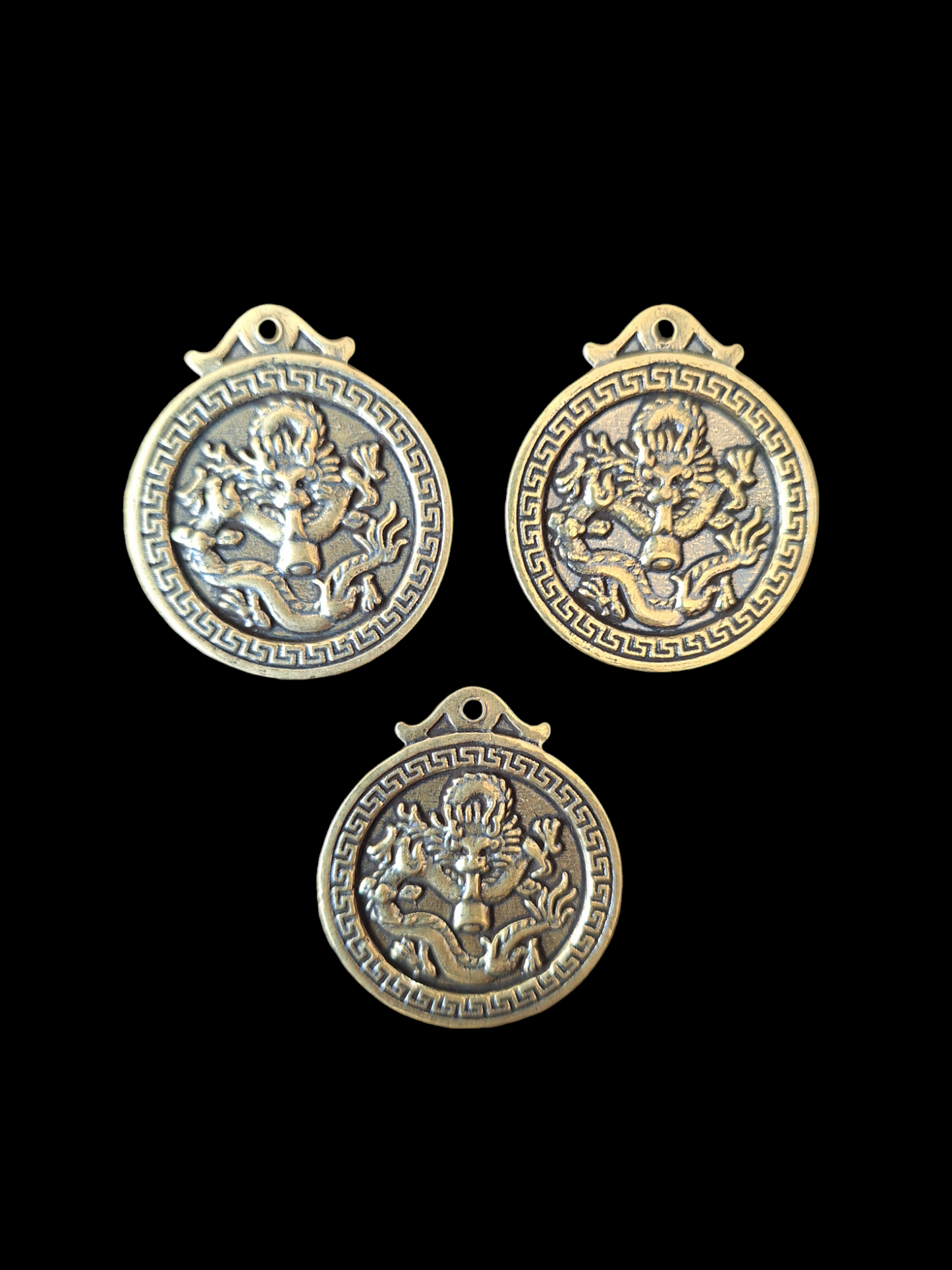 Dragon pendant with Fu symbol