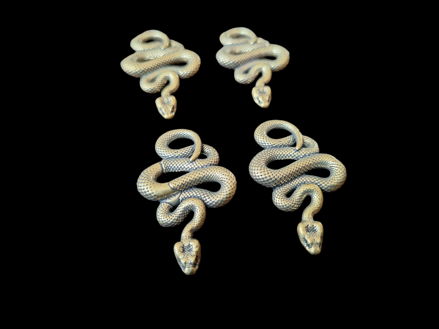 Snake pendant