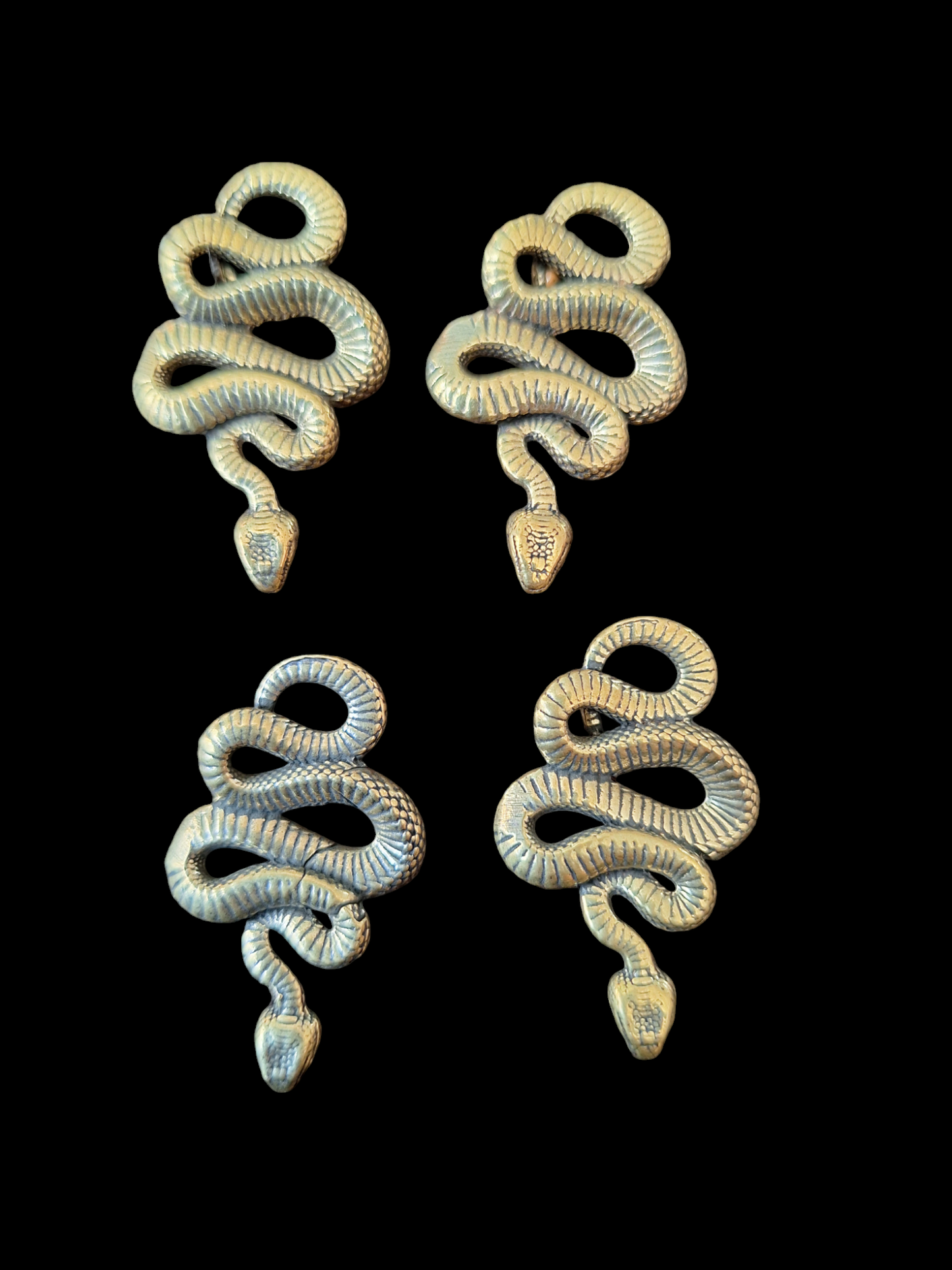 Snake pendant