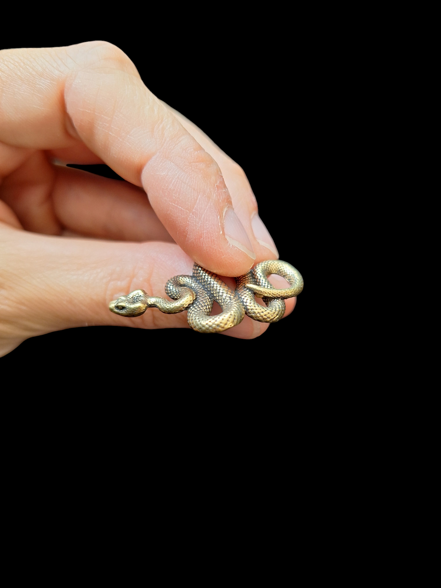Snake pendant