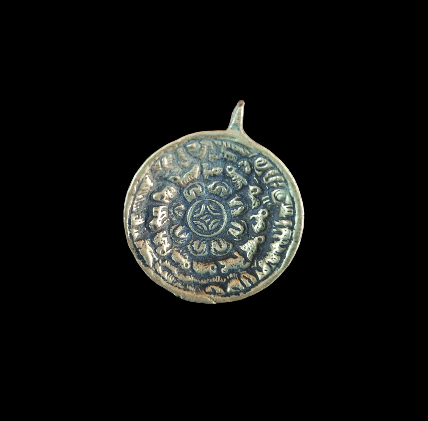 Vintage Nepalese melong Si Pa Ho and Aum symbol 31 millimeters