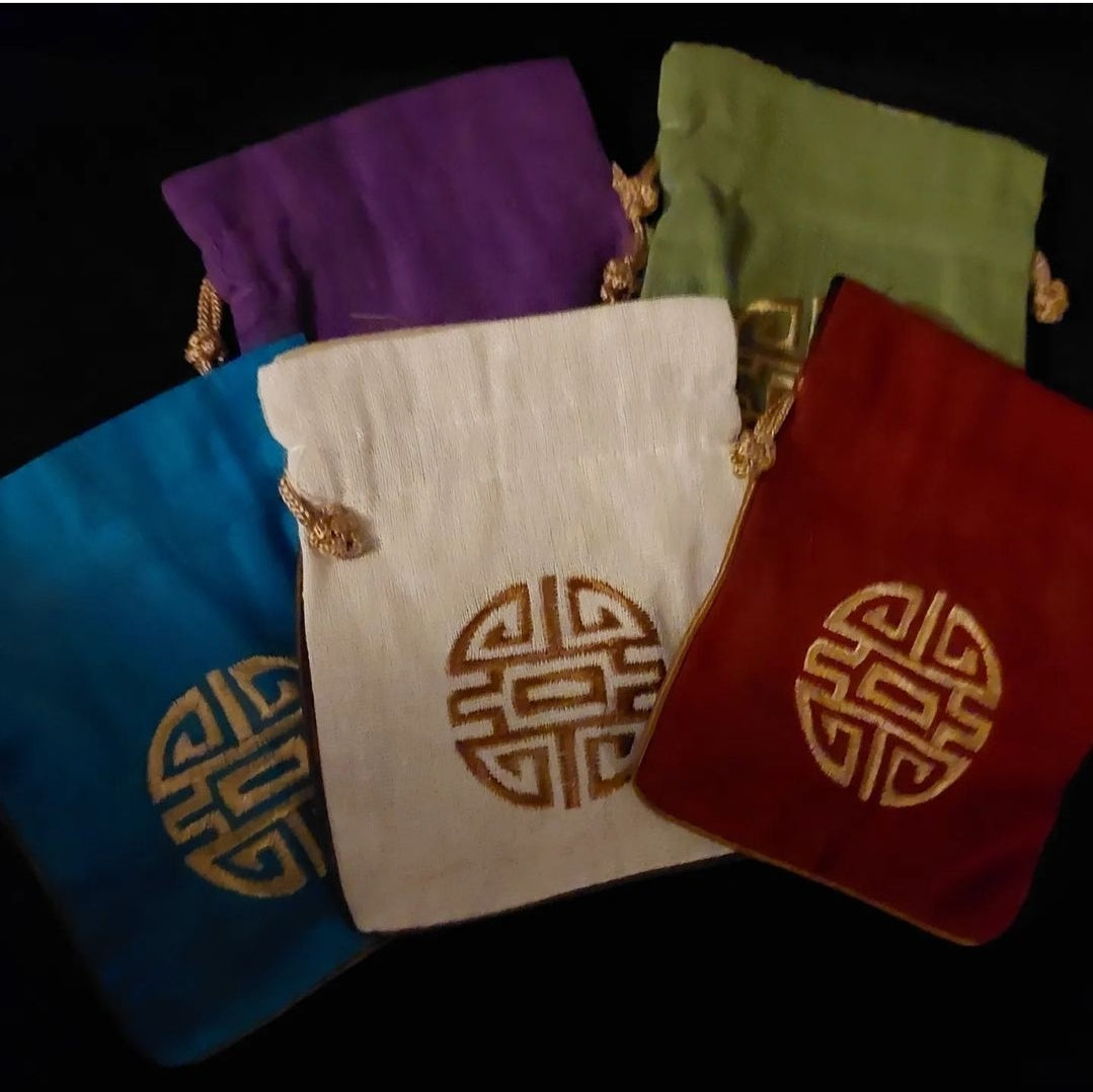 Cotton pouch with Shou symbol