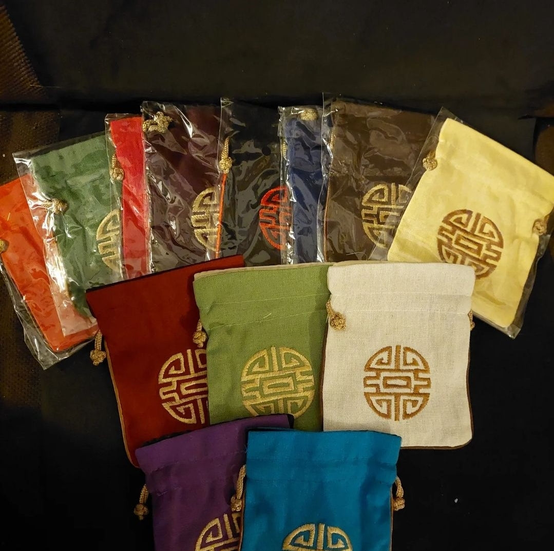 Cotton pouch with Shou symbol