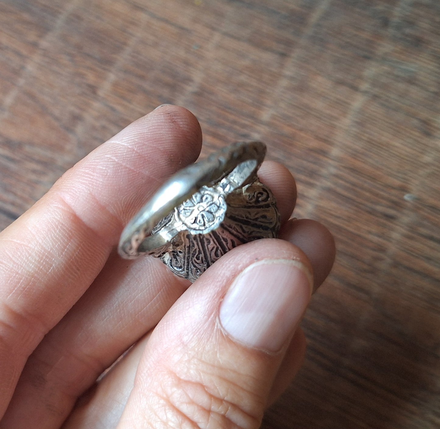 Vintage Kuchi tribal intaglio ring