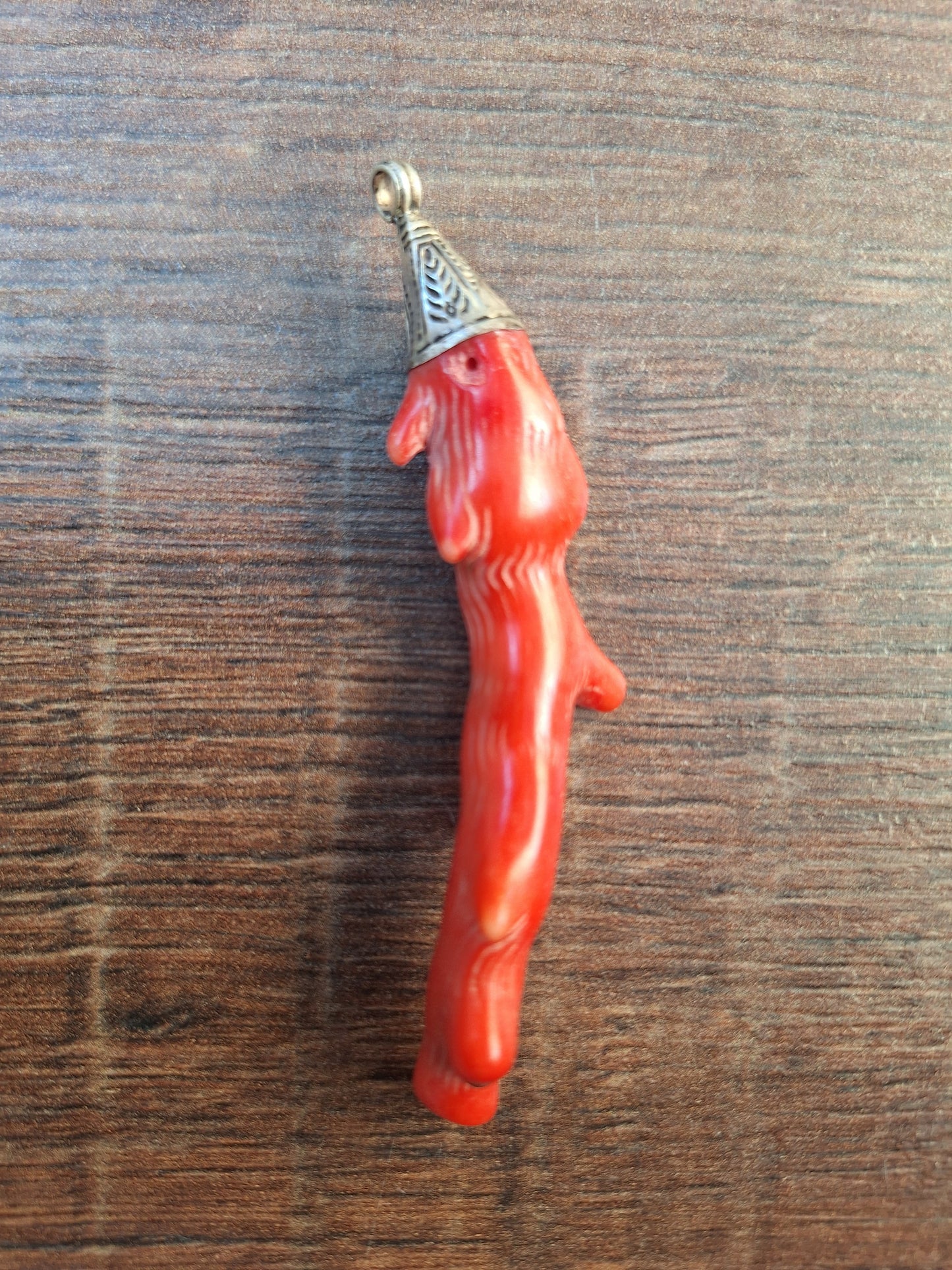 Vintage coral pendant, B-quality