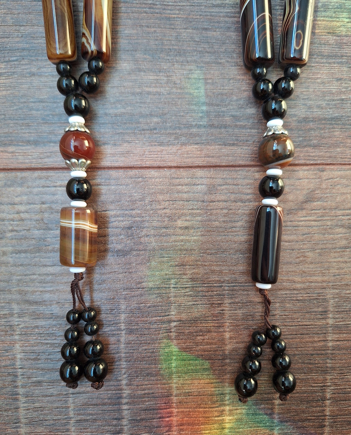Agate bead necklace