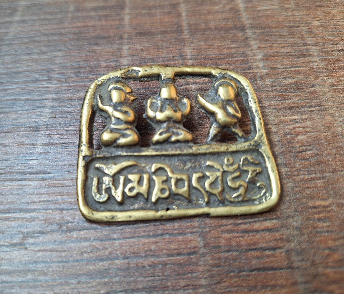 Vintage bronze thogchag pendant Three Bodhisattva