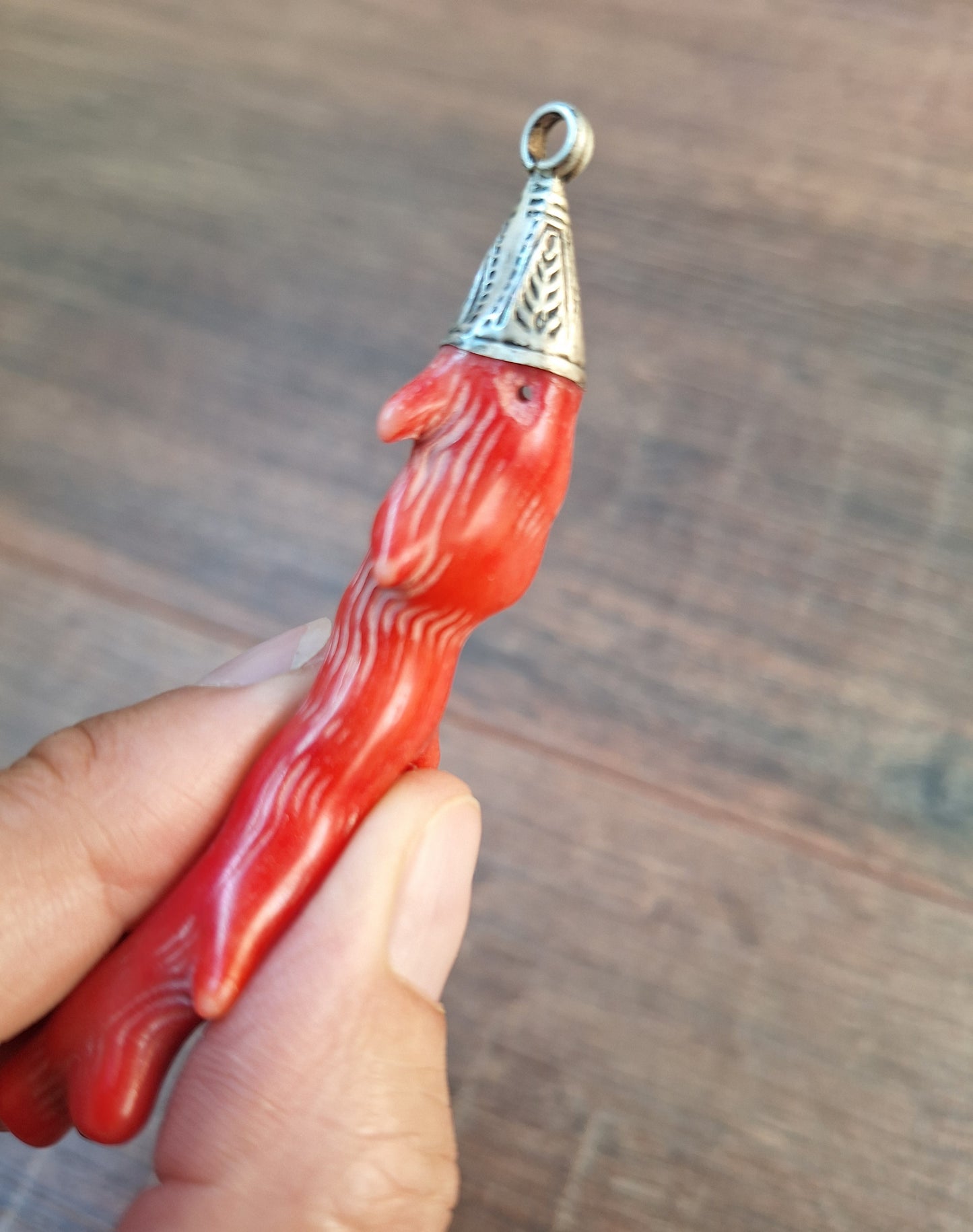 Vintage coral pendant, B-quality