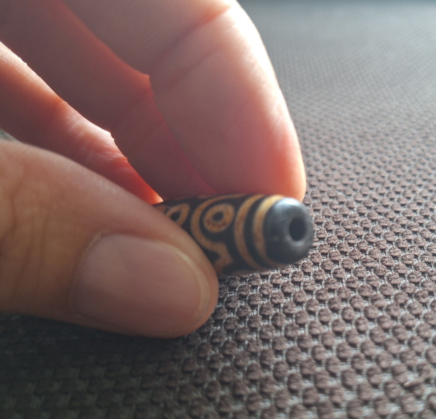 21 eye dzi bead