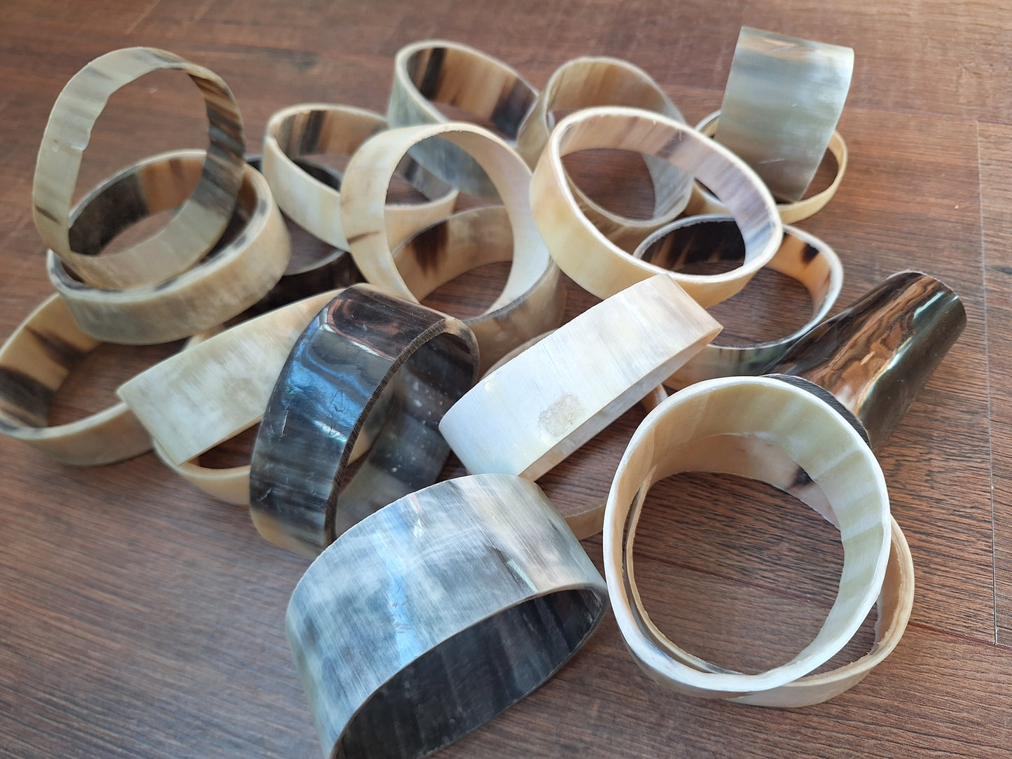 Cow horn pieces, crafting set