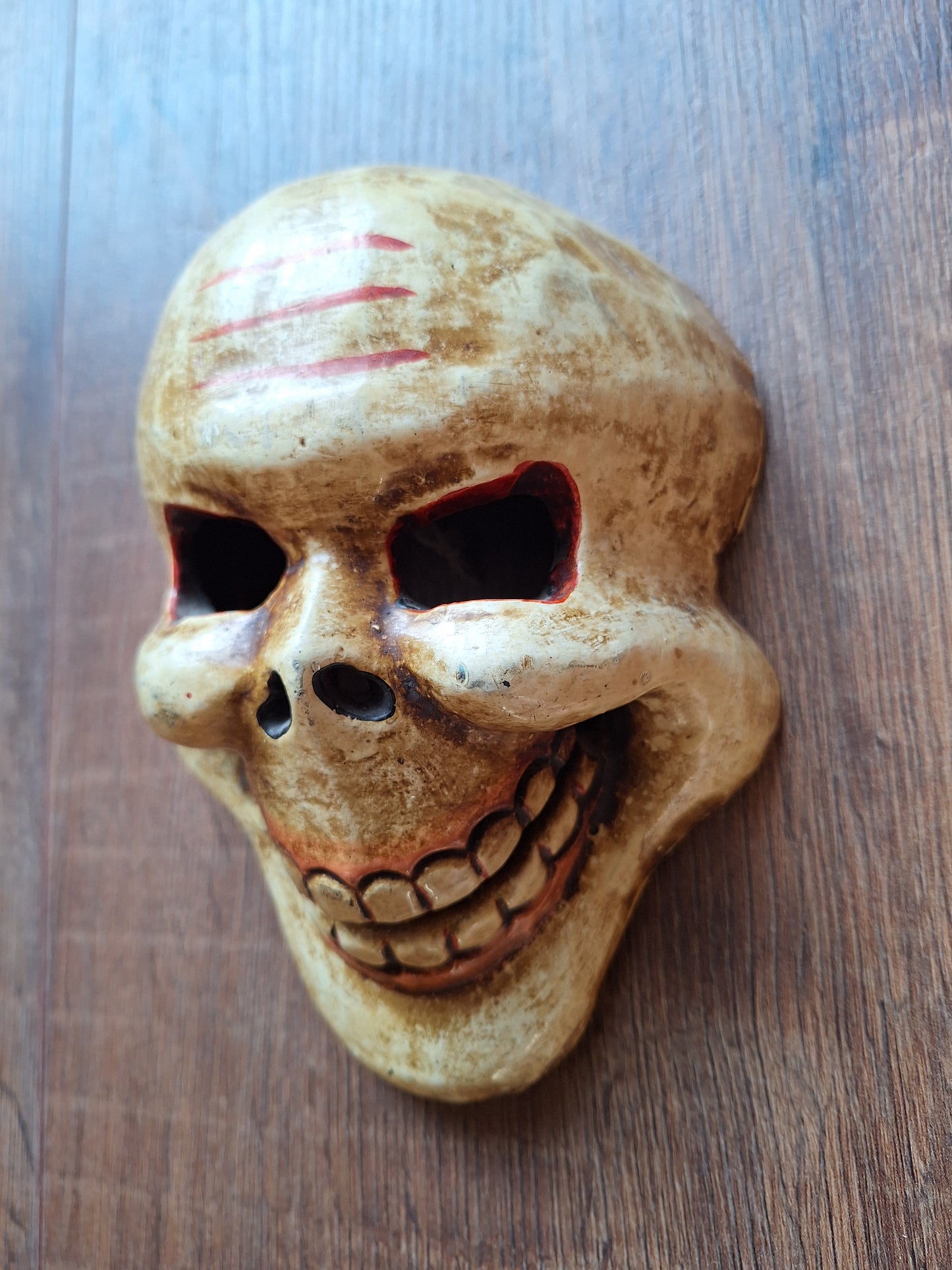 Vintage wooden Citipati skull mask
