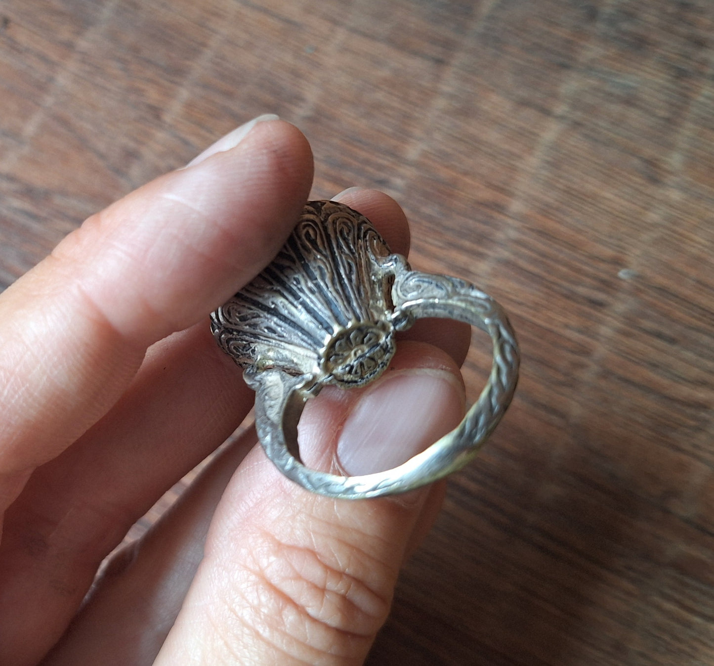 Vintage Kuchi tribal intaglio ring