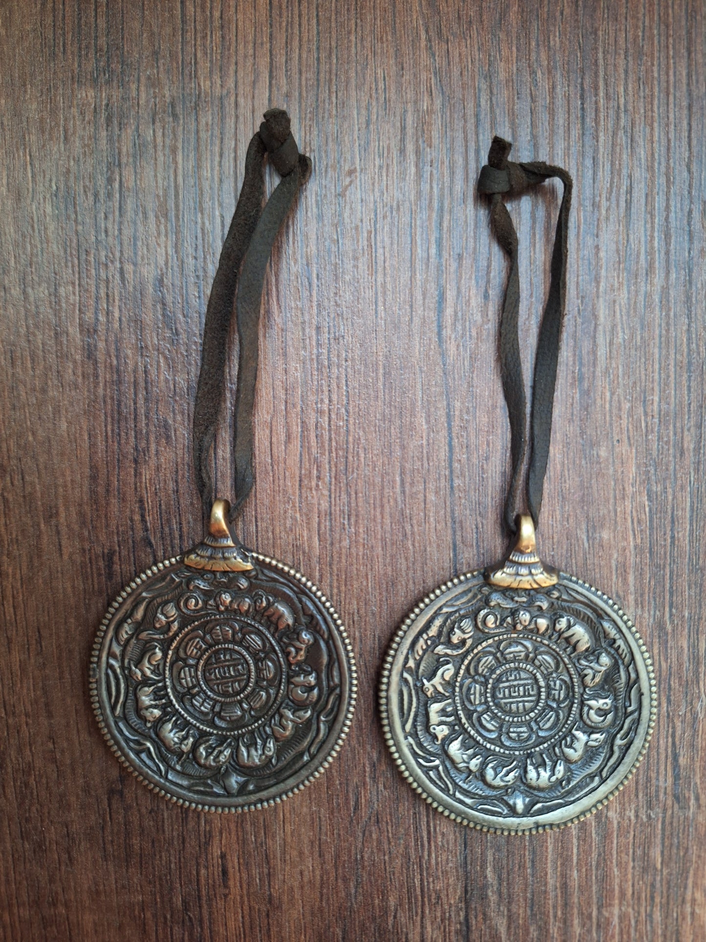 Vintage Nepalese melong Si Pa Ho 55 millimeters