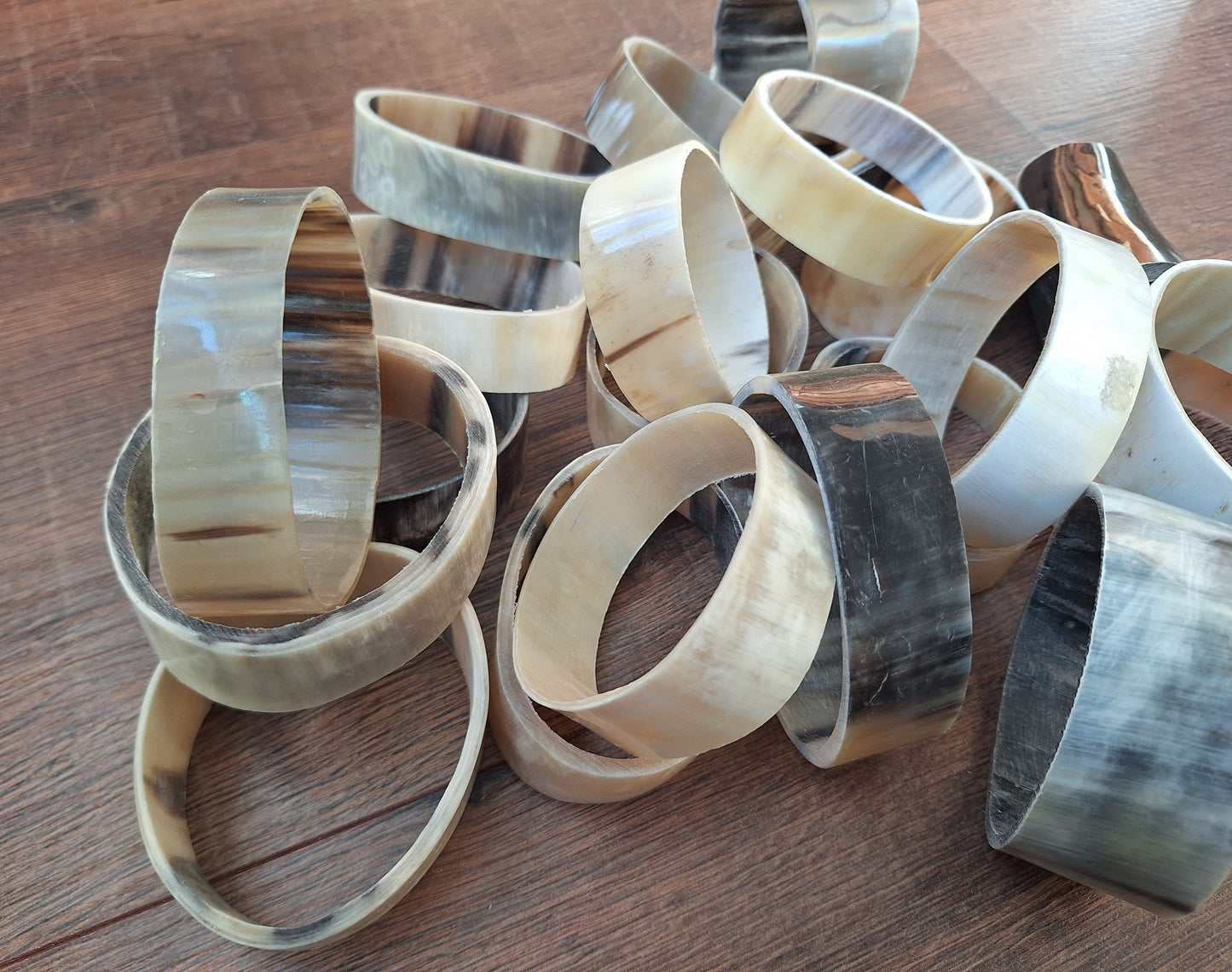 Cow horn pieces, crafting set