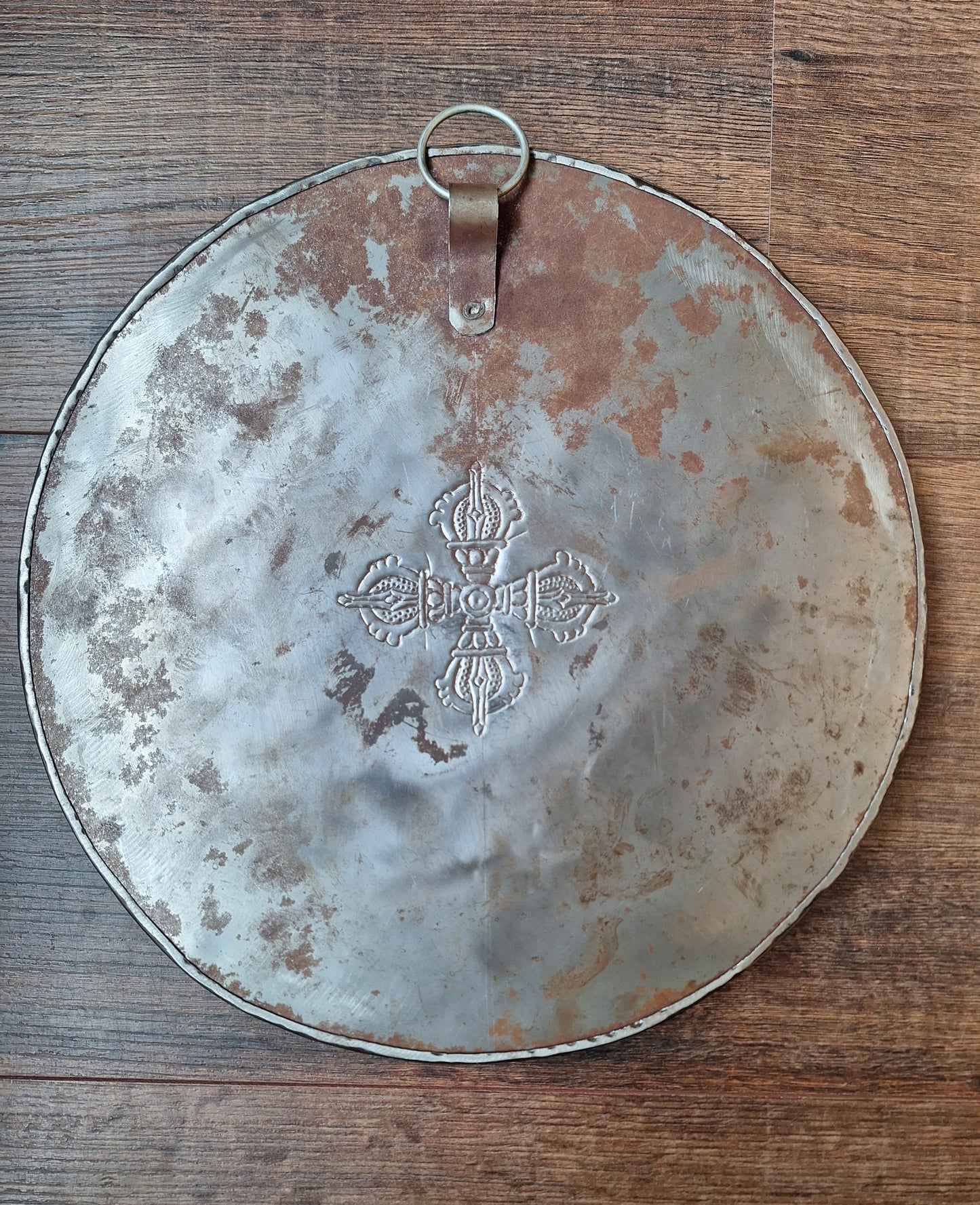 Steel wallhanger Cheppu