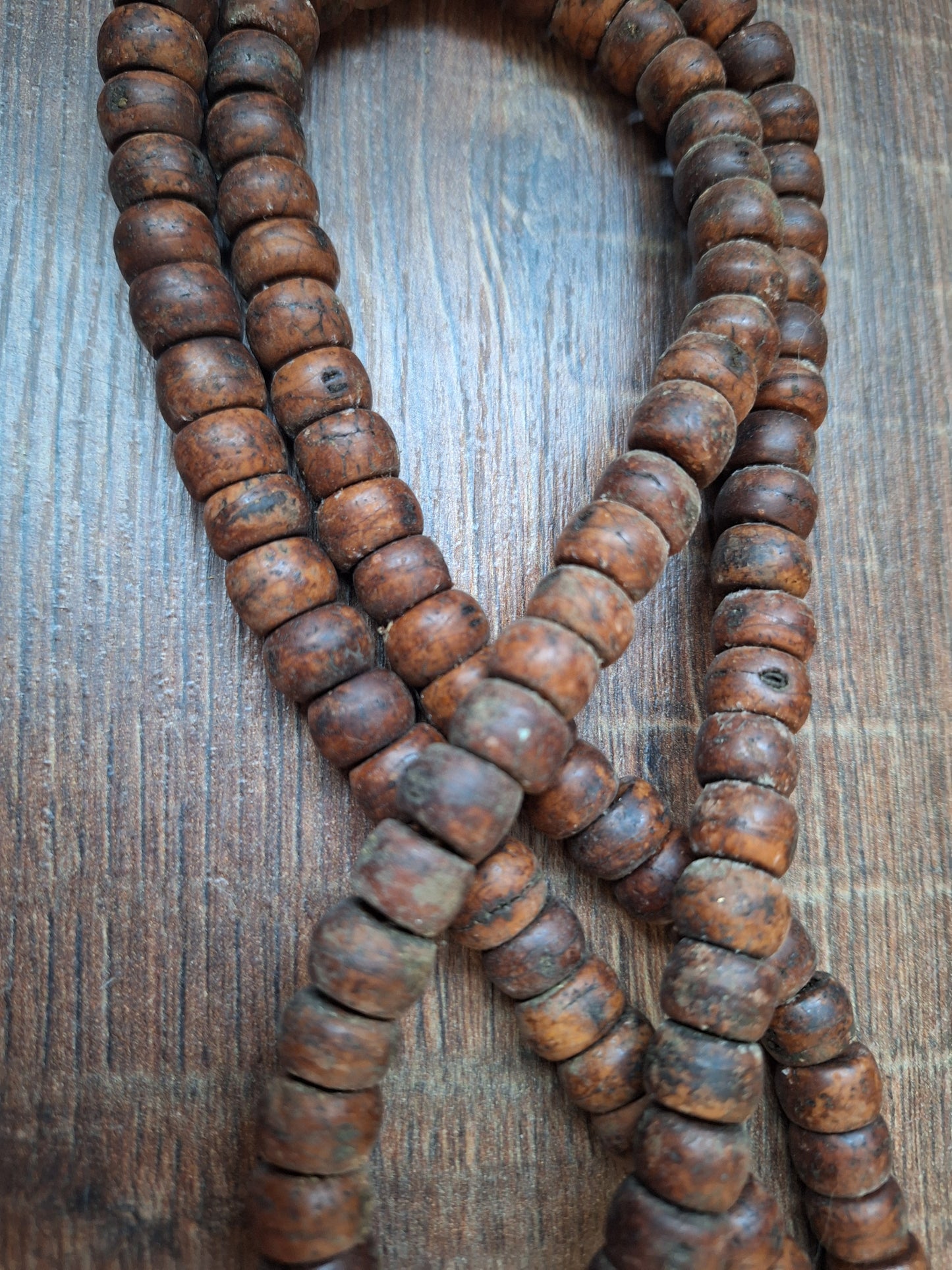 Old bodhi seed mala