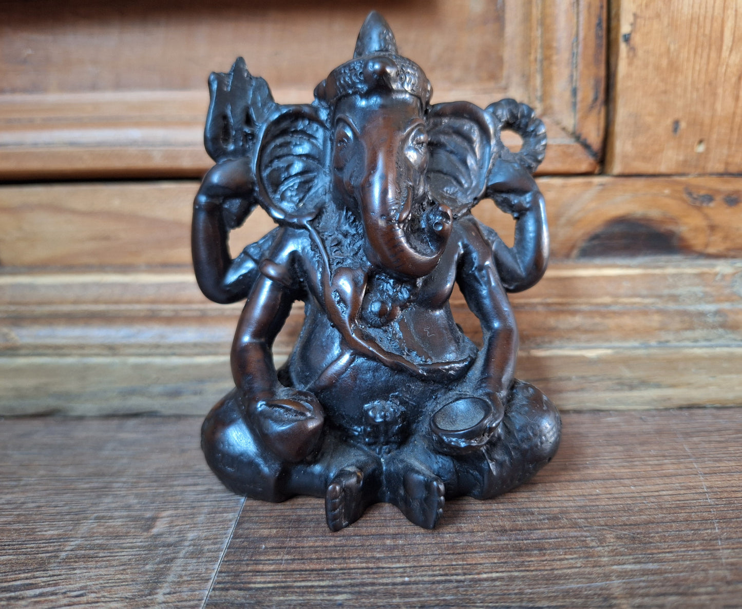 Polystone Ganesha statue