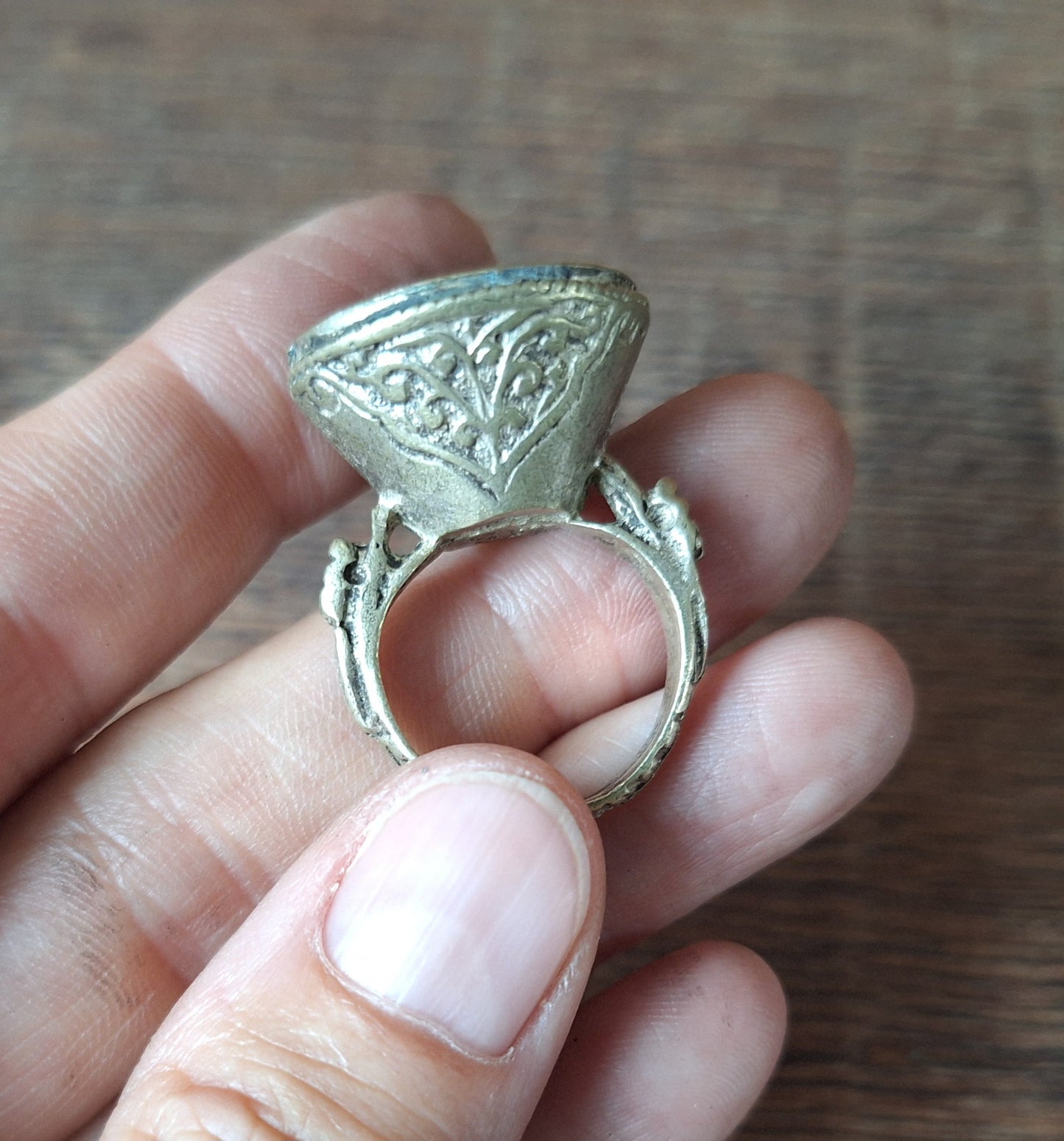 Vintage Kuchi tribal intaglio ring