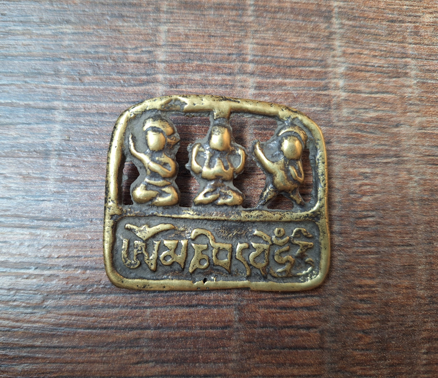 Vintage bronze thogchag pendant Three Bodhisattva