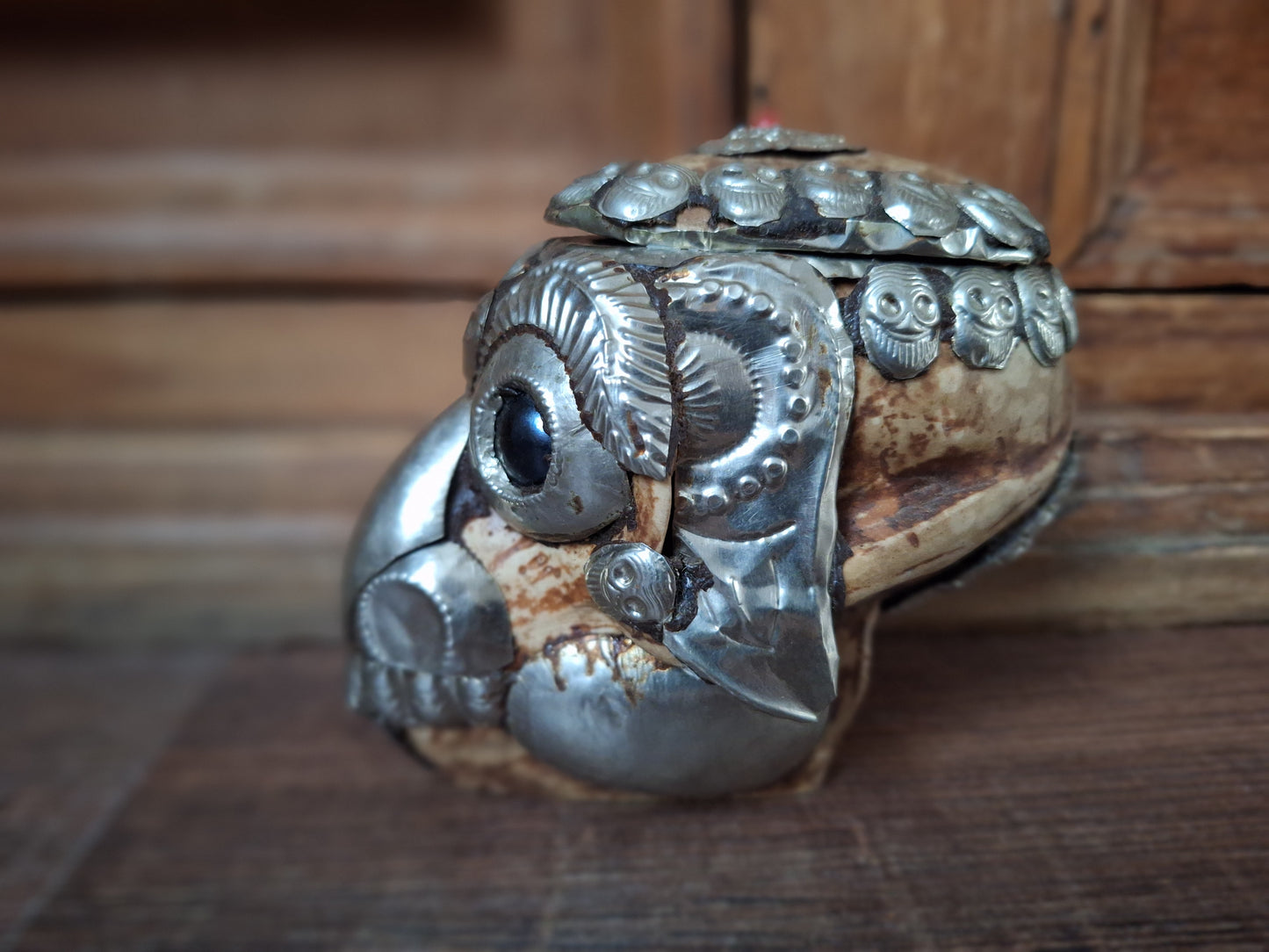Vintage Tibetan resin monkey skull kapala