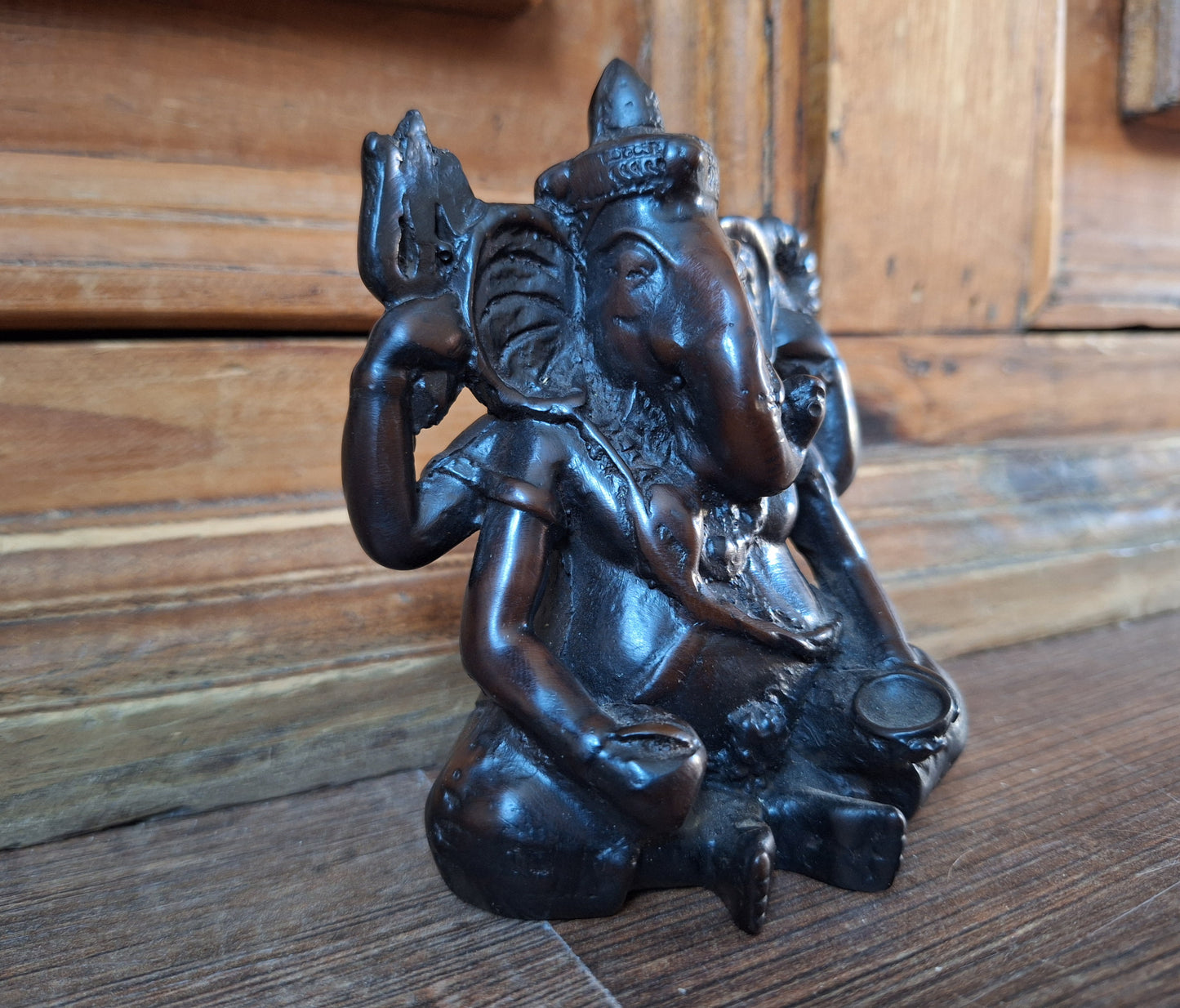 Polystone Ganesha statue