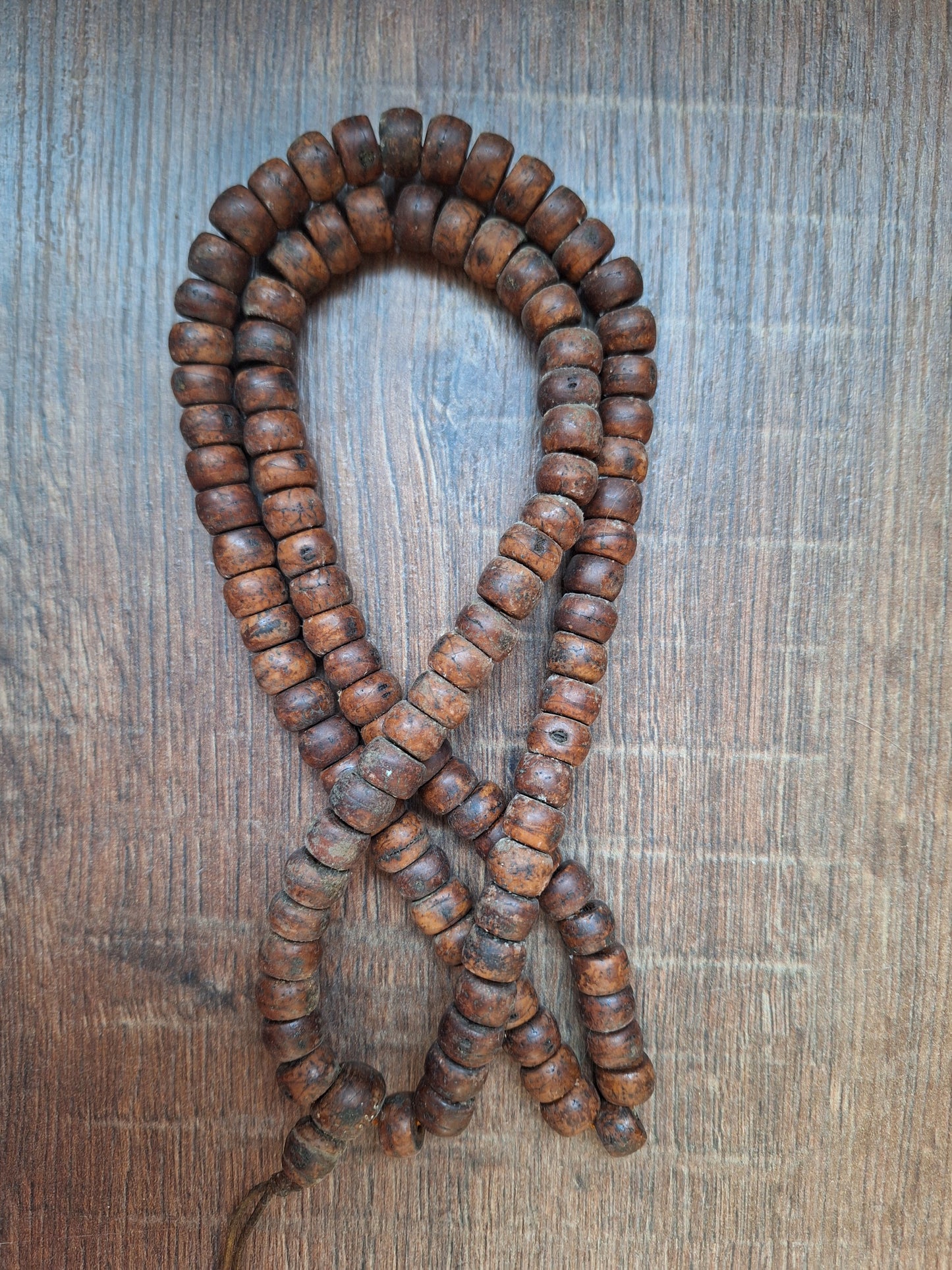 Old bodhi seed mala
