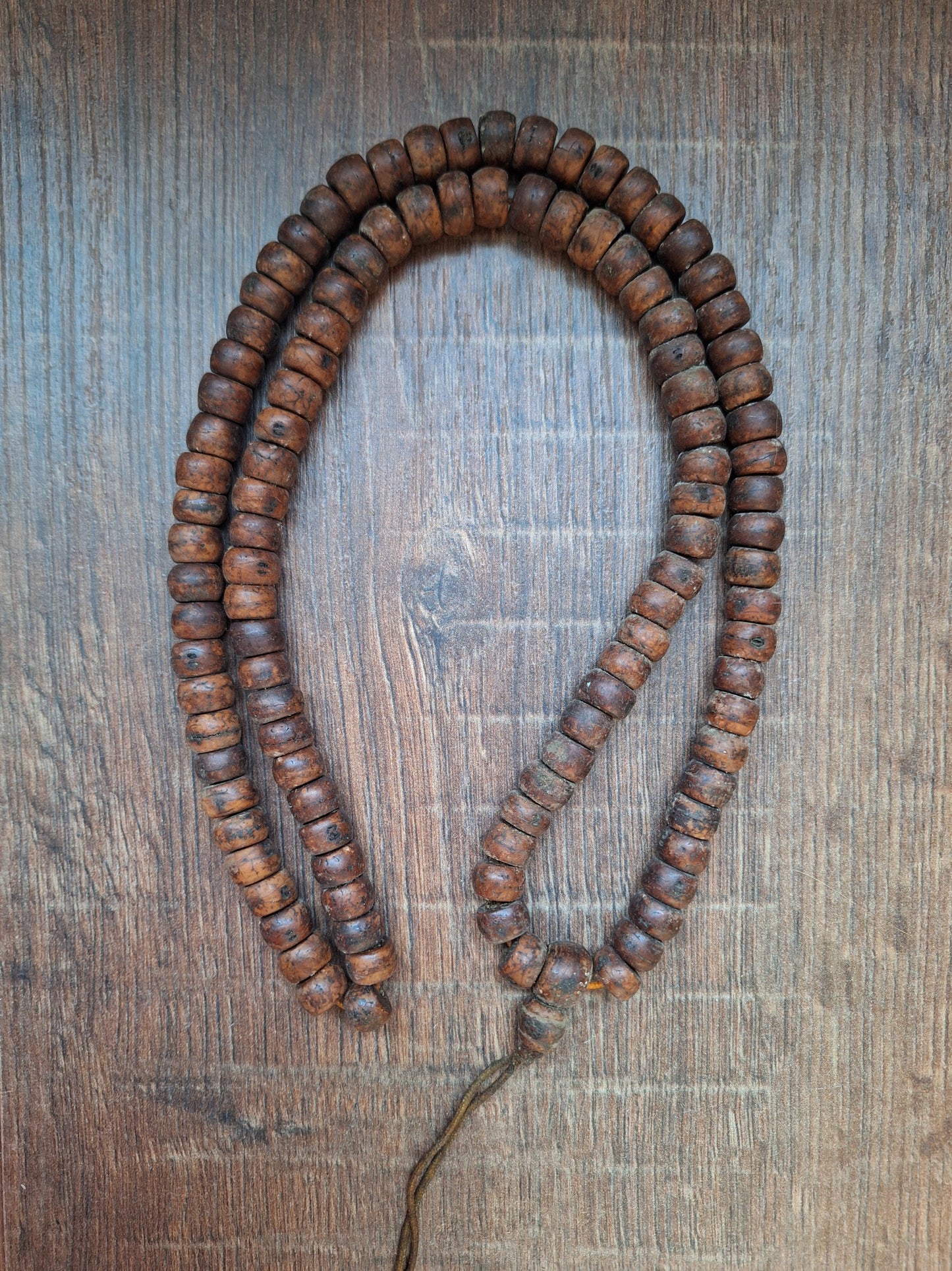 Old bodhi seed mala