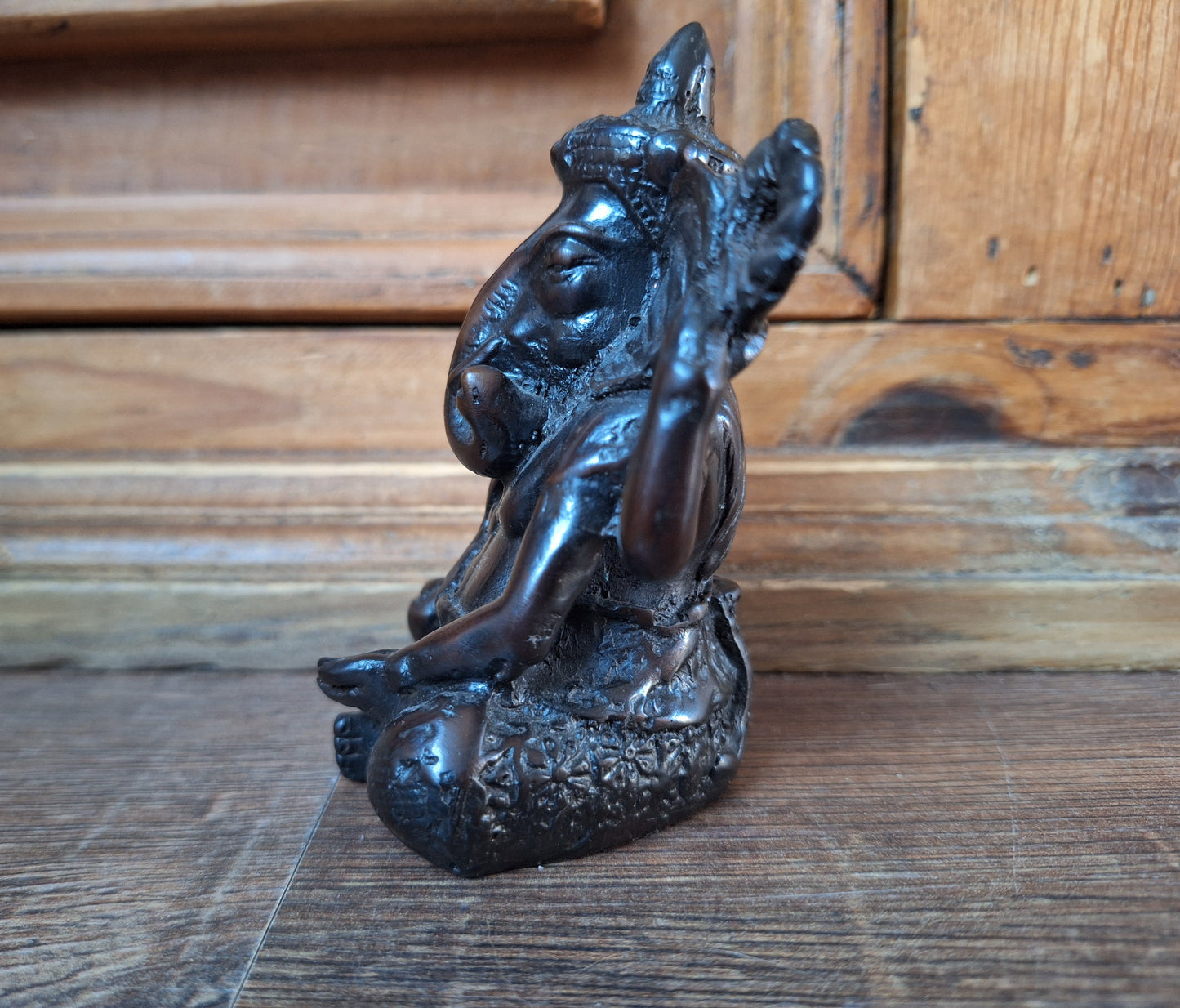 Polystone Ganesha statue