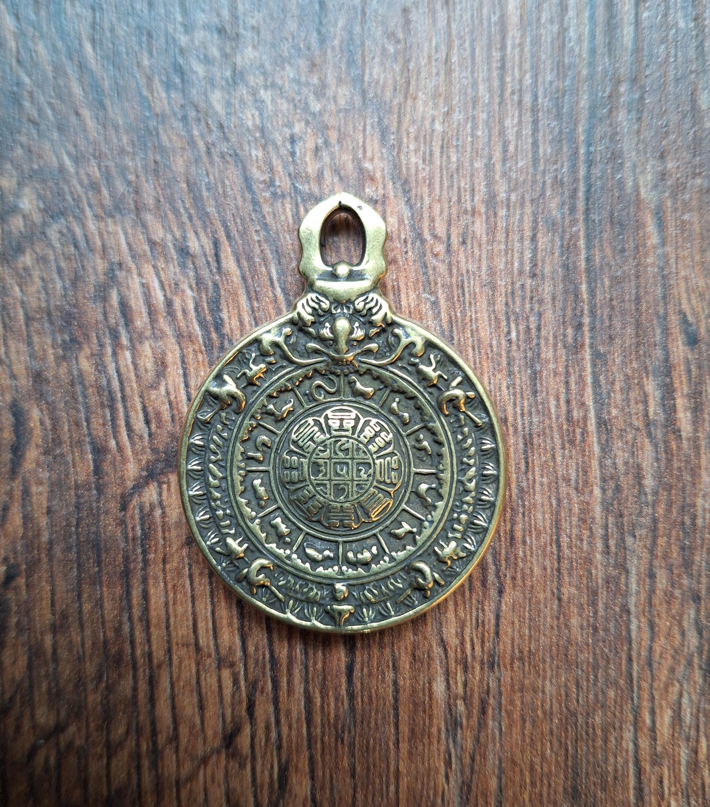 Tibetan melong Circles and Si Pa Ho 32 millimeters
