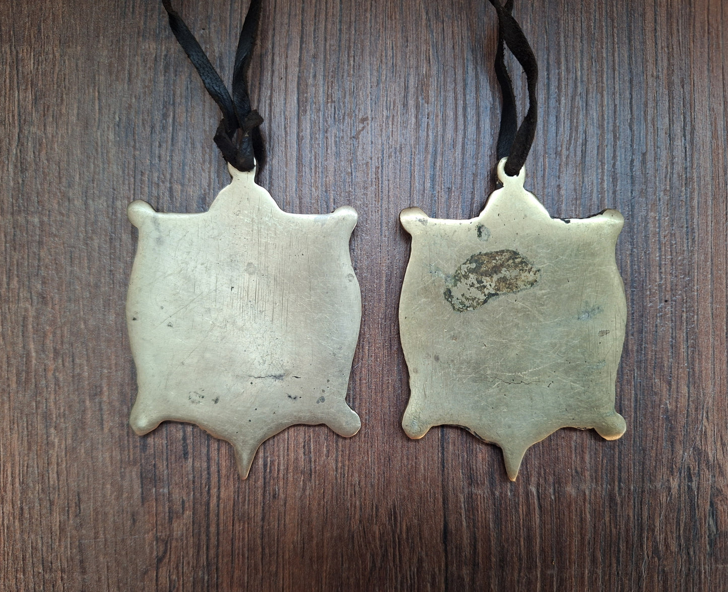 Vintage Nepalese melong Rubal with Si Pa Ho 55 millimeters