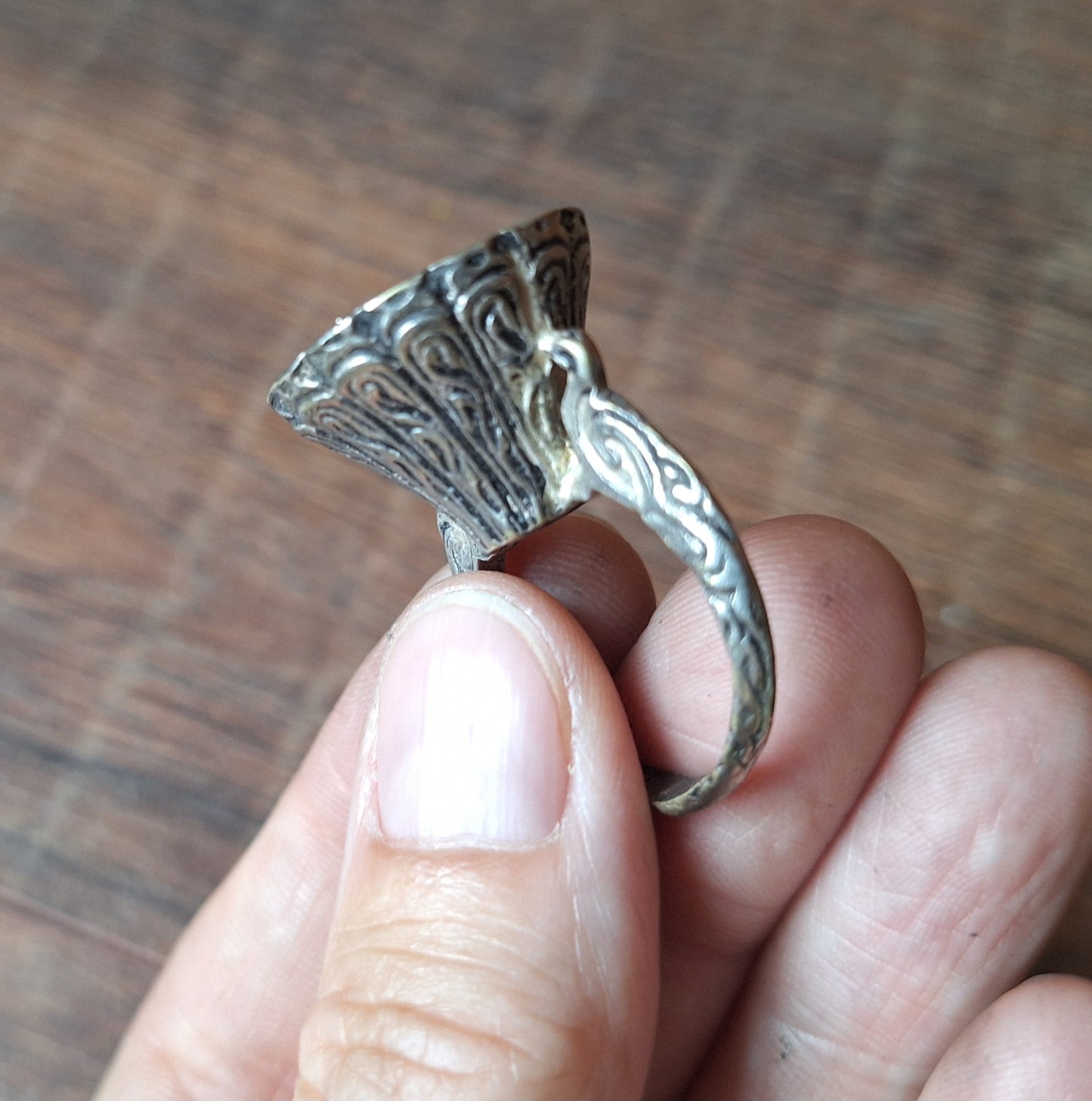 Vintage Kuchi tribal intaglio ring